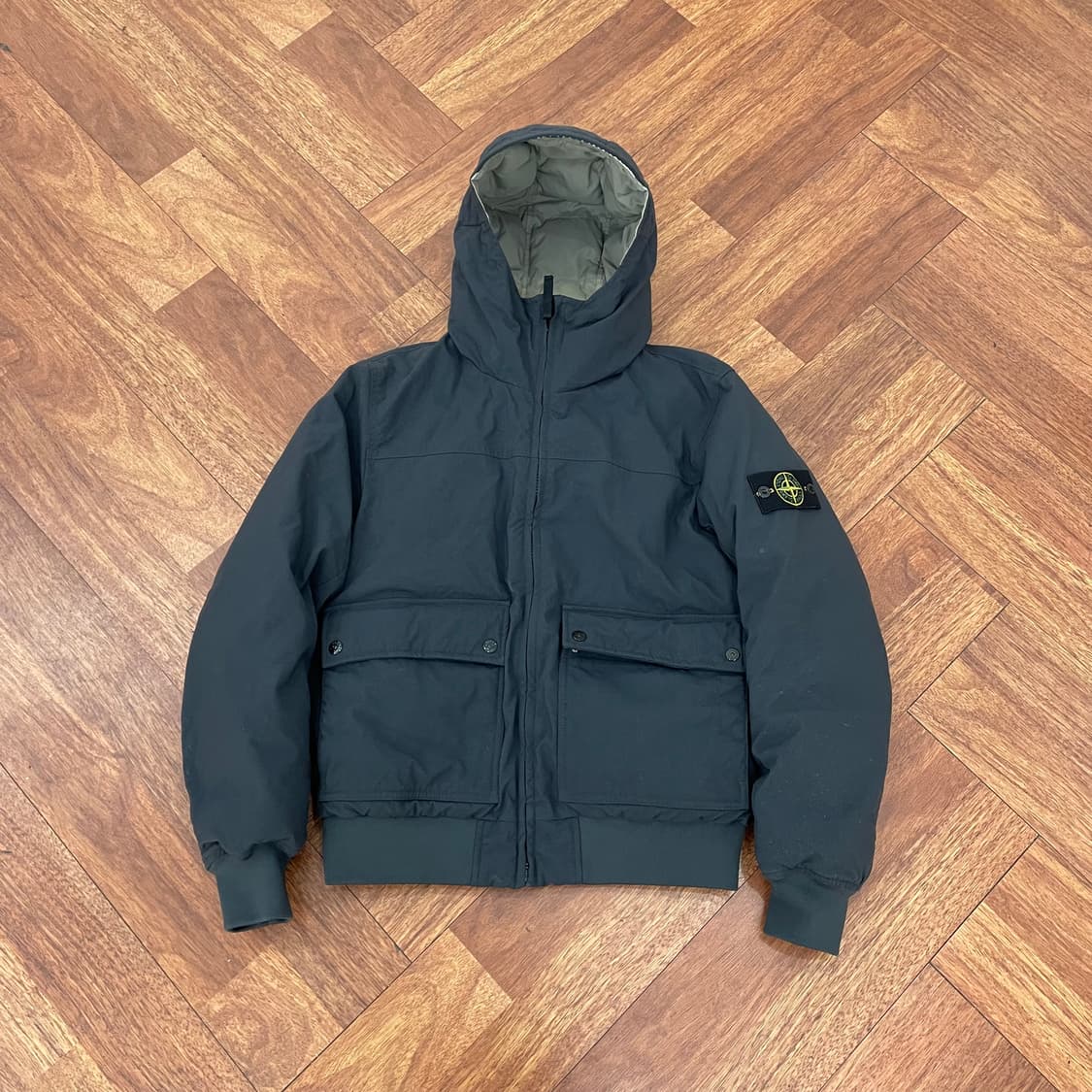 스톤아일랜드 30주년 랩스 나일론 다운 패딩 상품이미지1