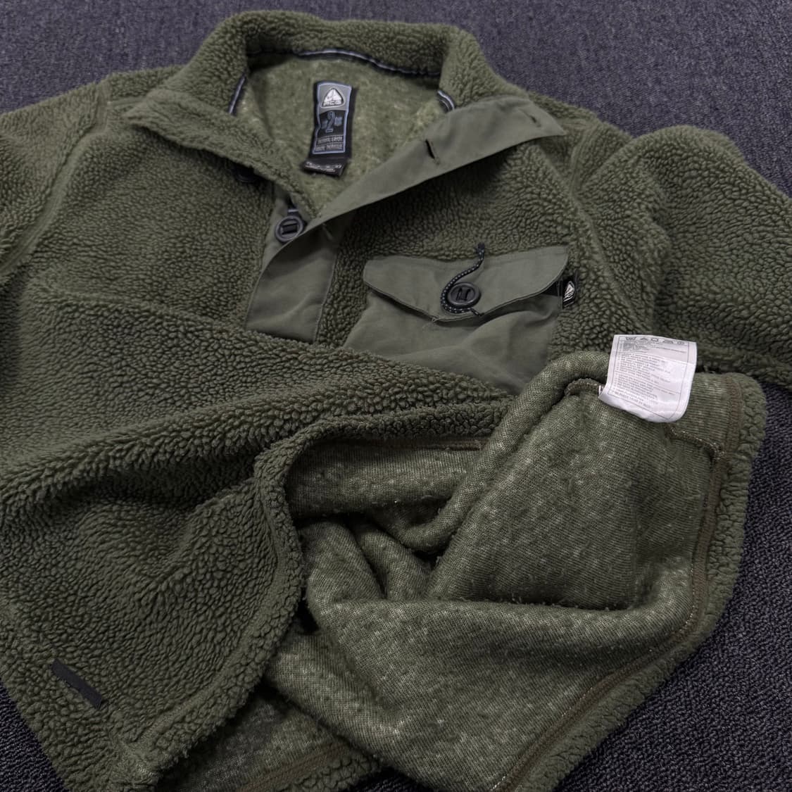 나이키ACG 00s 플리스 테크 하프 집업  상품이미지8