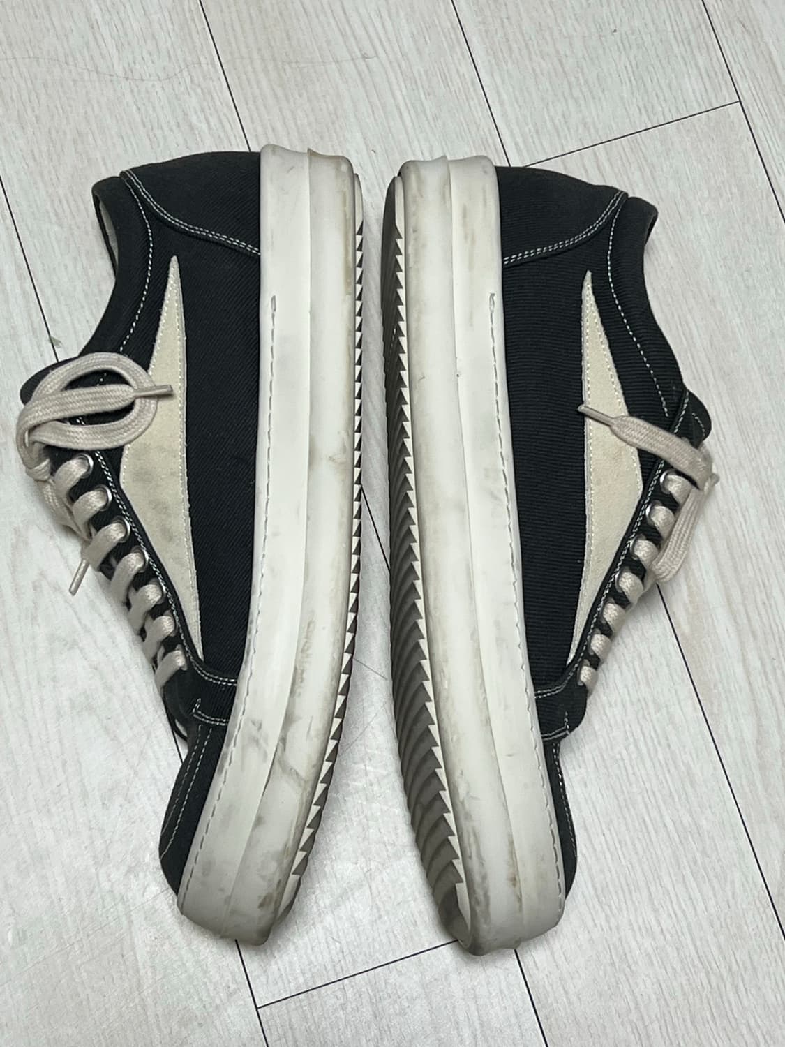 릭오웬스 다크쉐도우 빈티지스니커즈 다크더스트 펄 밀크 화이트 41사이즈 상품이미지8