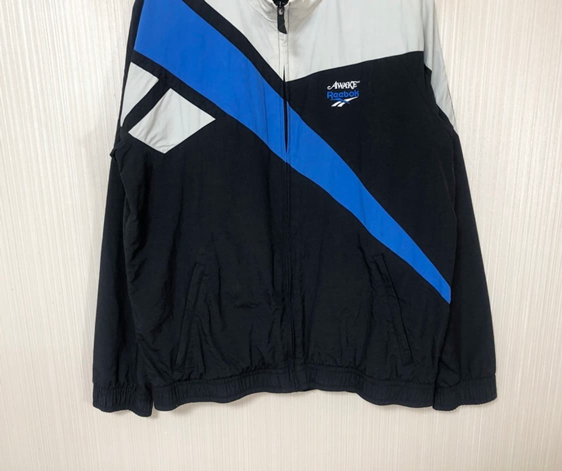리복X어웨이크 뉴욕 콜라보 벡터 트랙자켓 L 상품이미지3