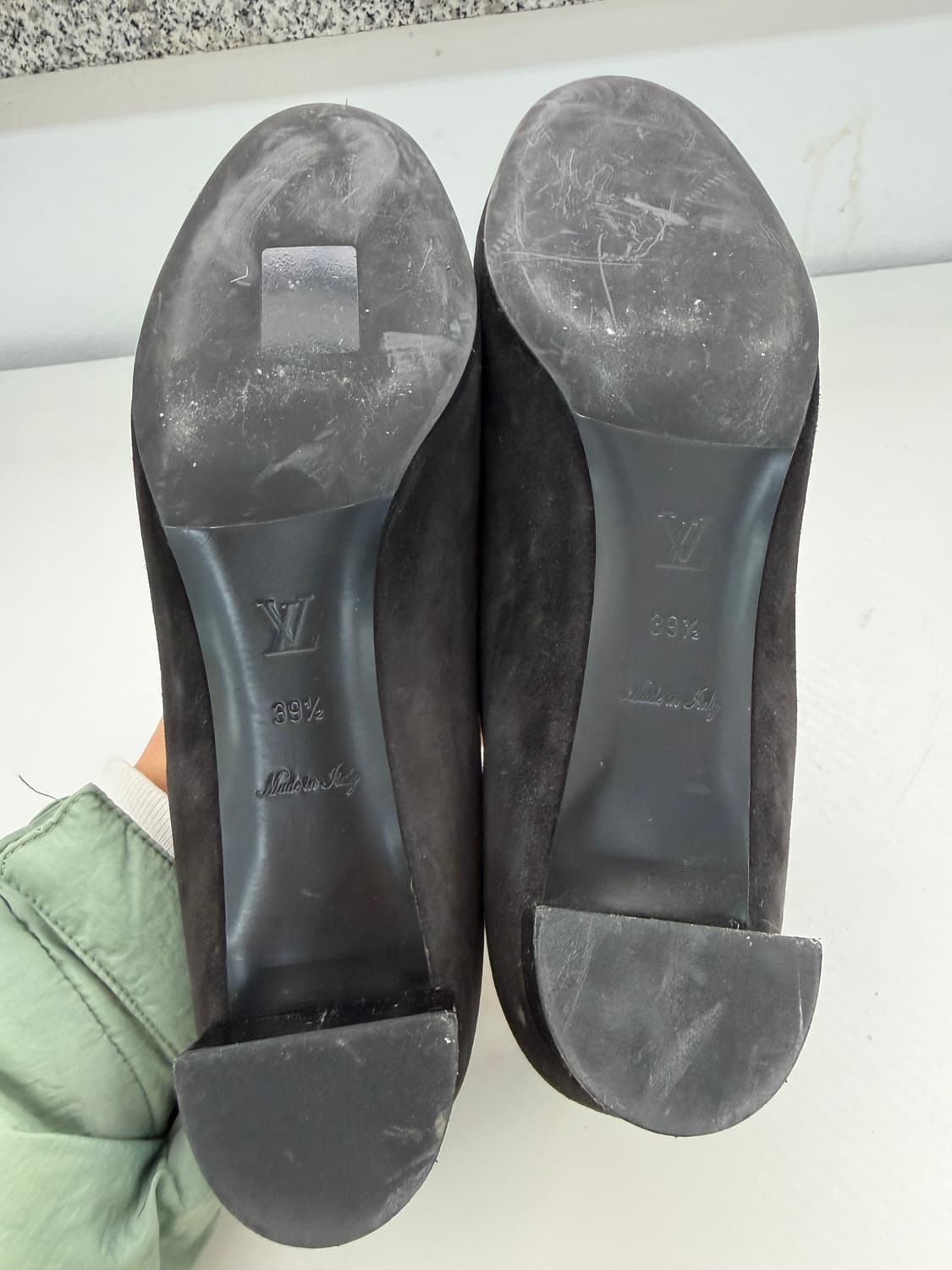 정품) 루이비통 블랙 스웨이드 플랫 슈즈 구두 39.5 상품이미지10