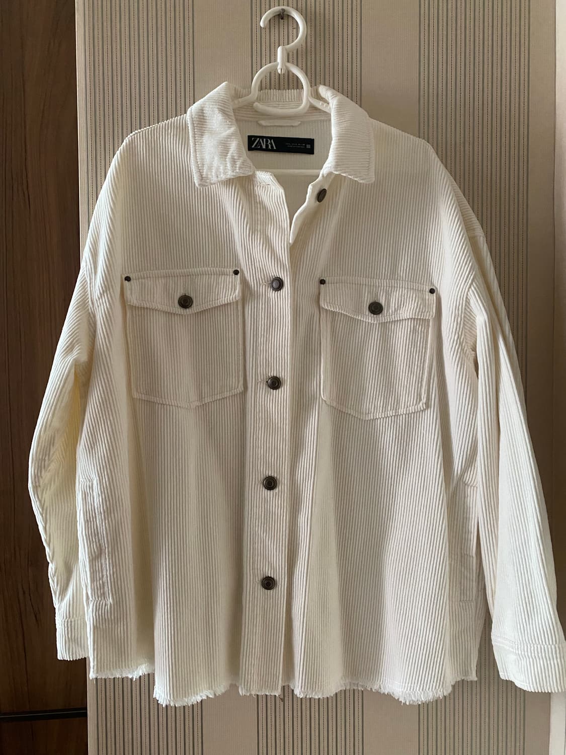 새상품 ZARA 자라 화이트 코듀로이 셔츠 셔켓 남방 자켓 오버핏 상품이미지1