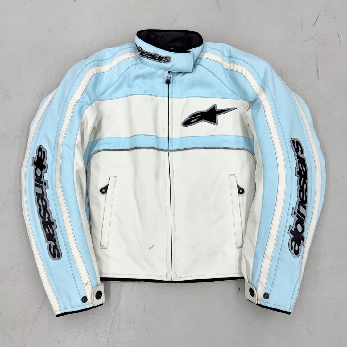 알파인스타 하늘색 색감 바이커 자켓 상품이미지2