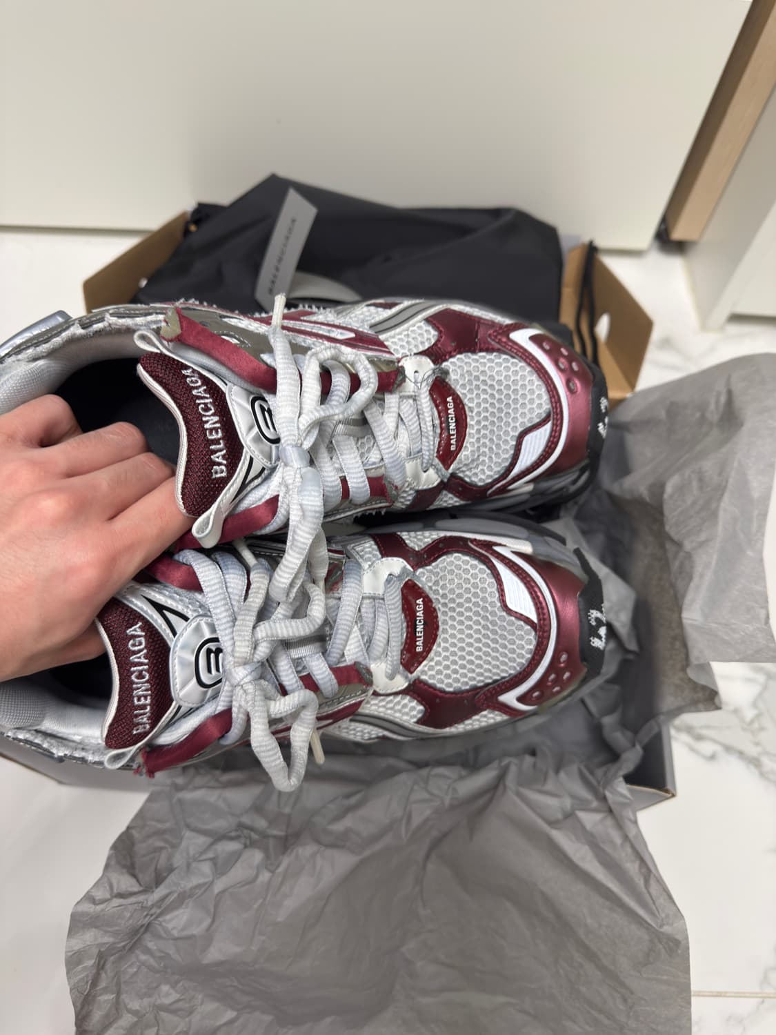 발렌시아가 뉴러너 42사이즈 상품이미지5