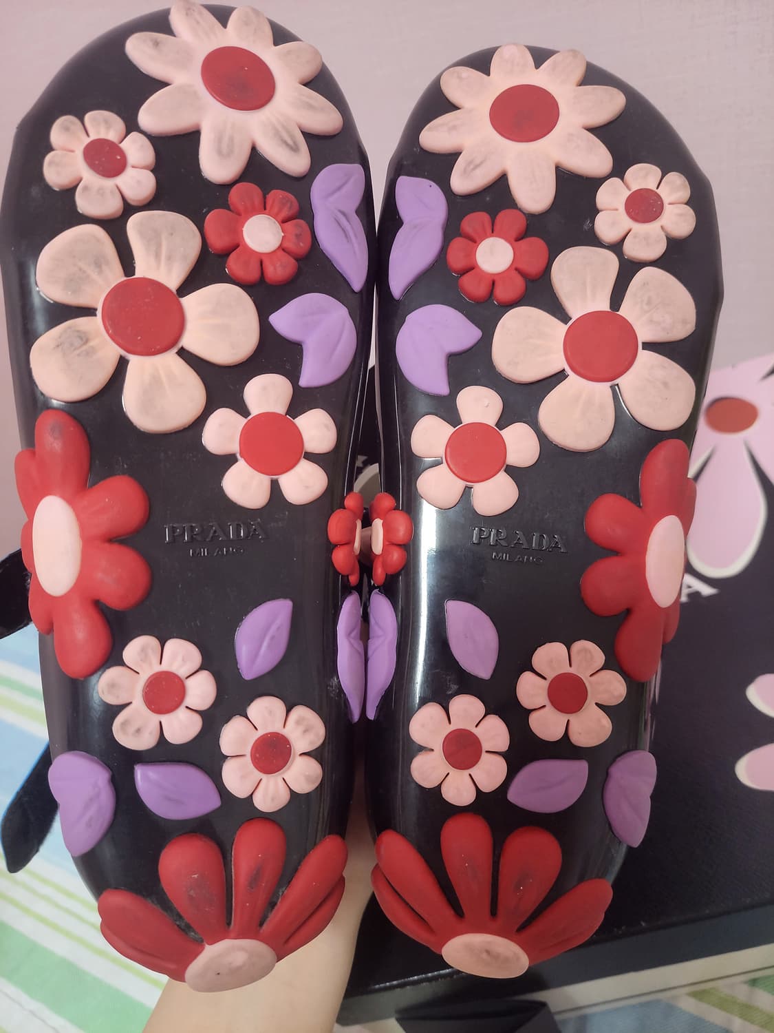 정품)1번신은상태최상!프라다 플라워 스트랩 벨크로 찍찍이 공주 샌들 단화 상품이미지7