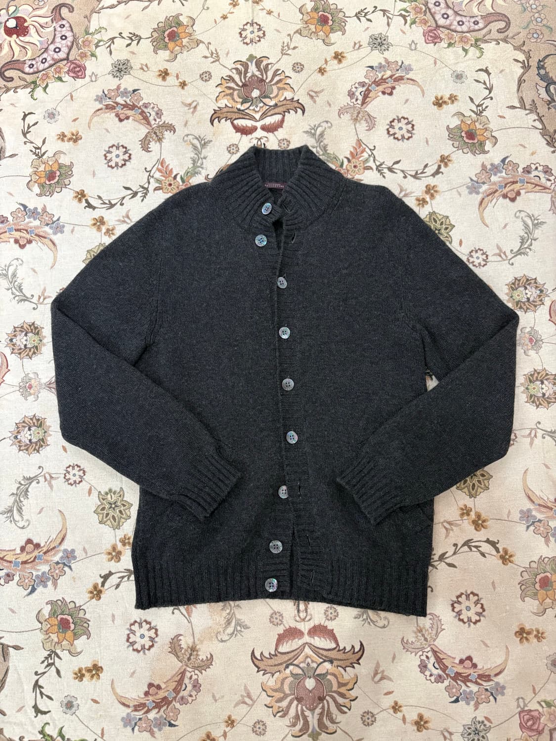 밸런타인 하이넥 버튼 캐시미어 니트가디건 상품이미지1