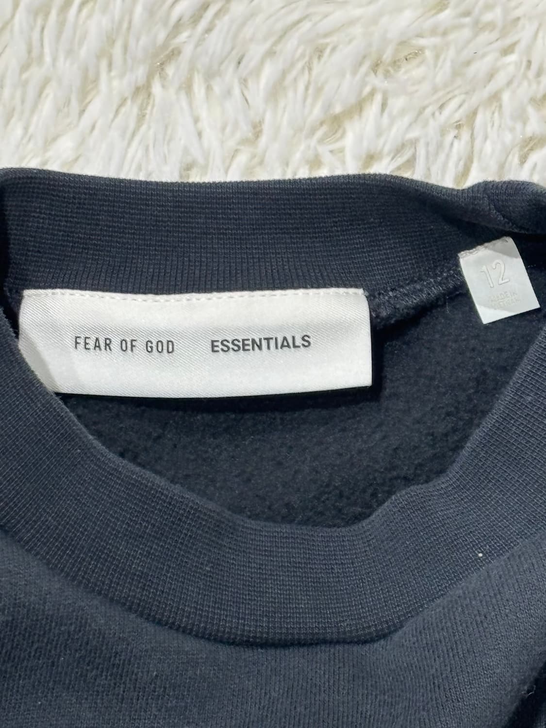 에센션 블랙 빅로고 맨투맨 상품이미지7