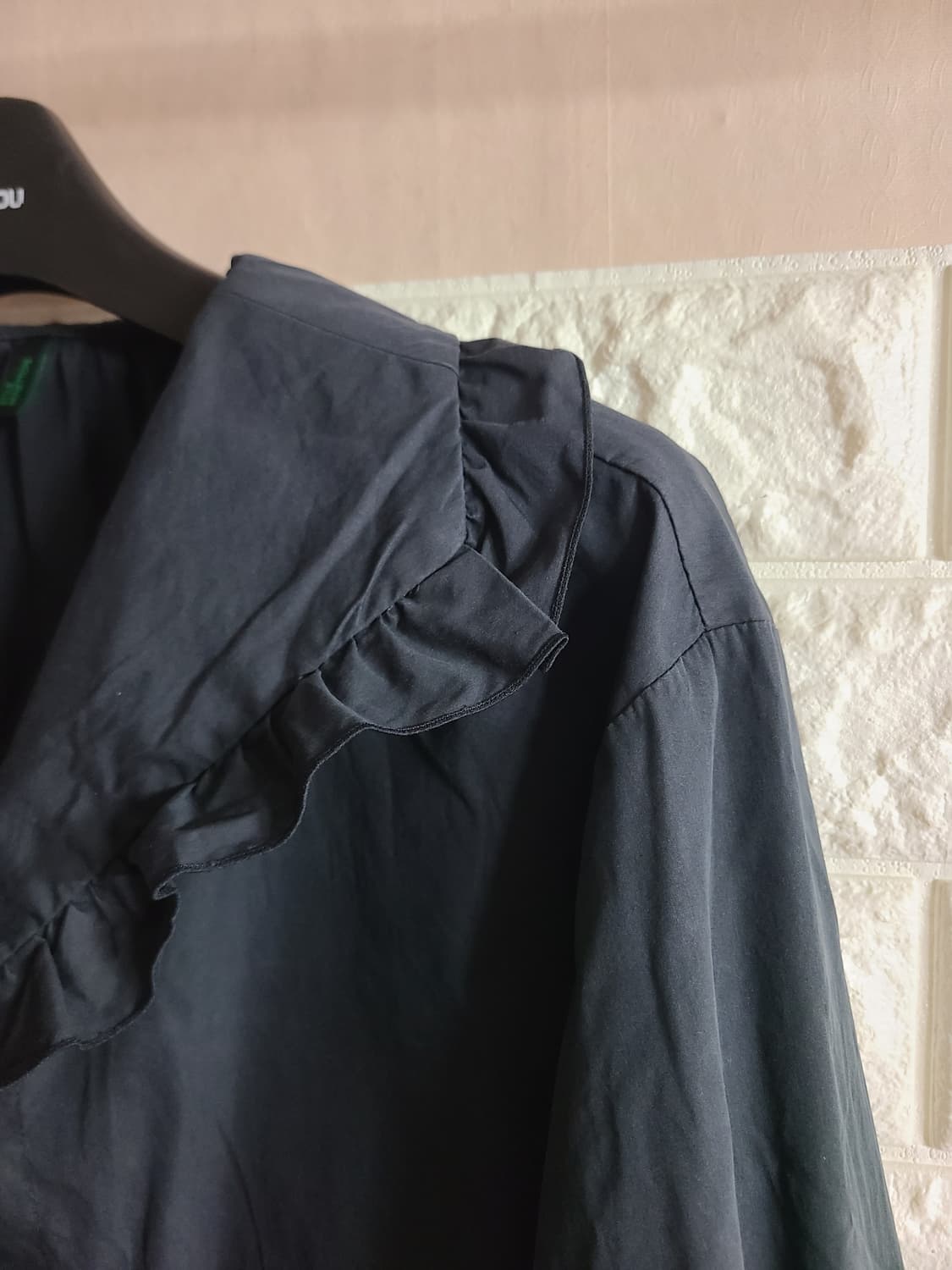 BENETTON 프릴 블라우스 네이비 상품이미지2