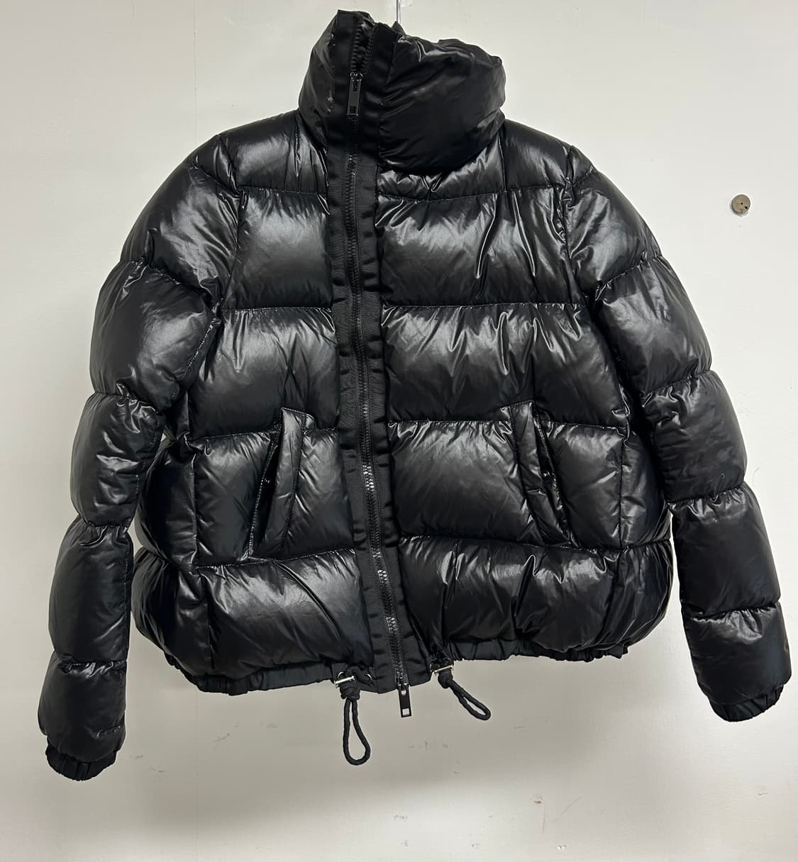 리틀블랙 블랙 유광 숏패딩 상품이미지1