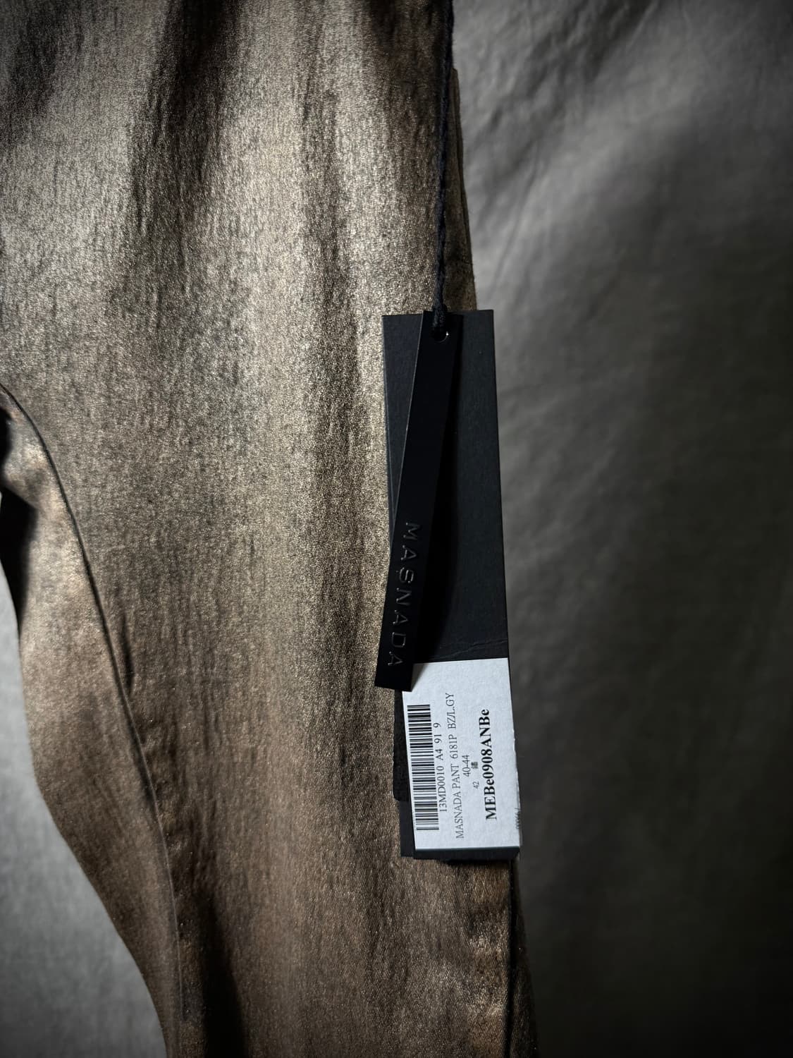 MASNADA Metallic Coated Slim Pants 상품이미지4