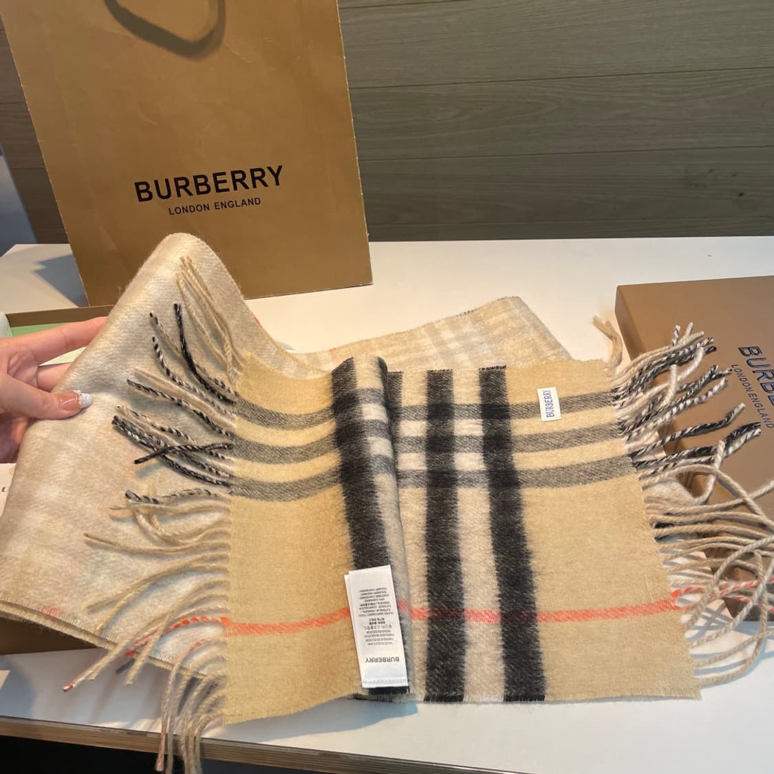 버버리 리버서블 스카프 100% 램스울
 상품이미지2