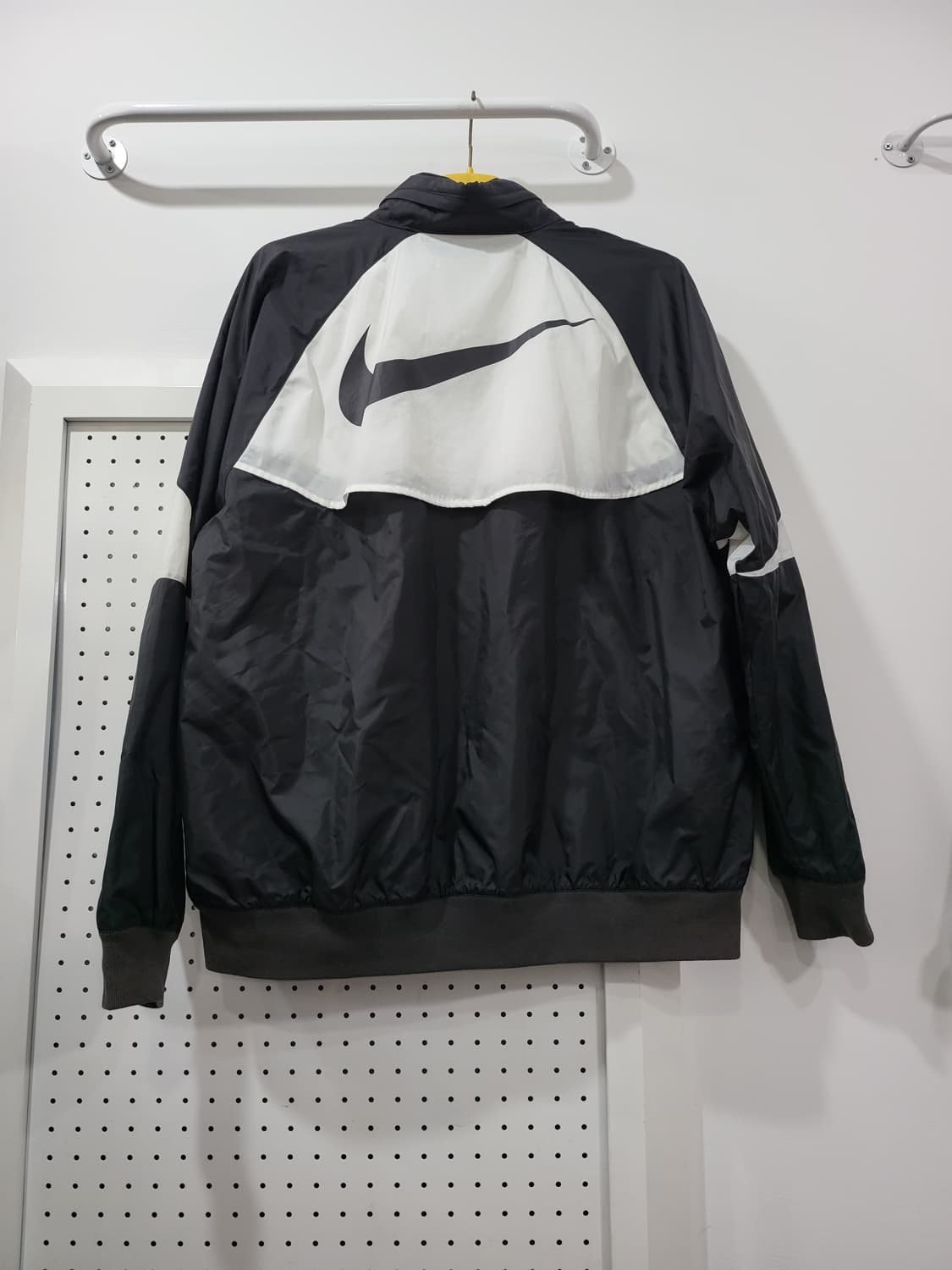 나이키 NSW 윈드러너 바람막이 화이트 백 스우시 상품이미지2