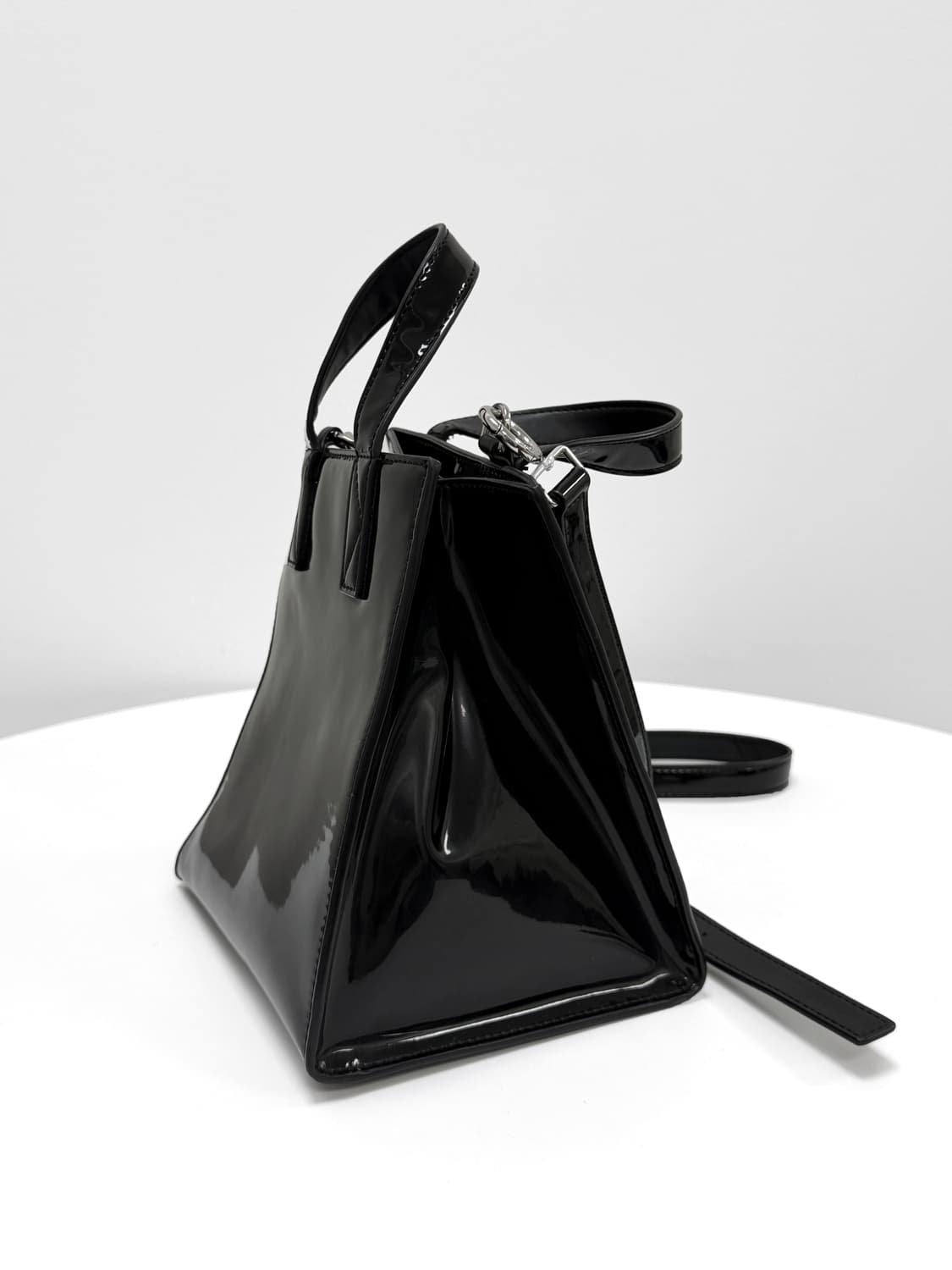 겐조 타이거 엠보스드 페이턴트 미니 토트백 상품이미지4