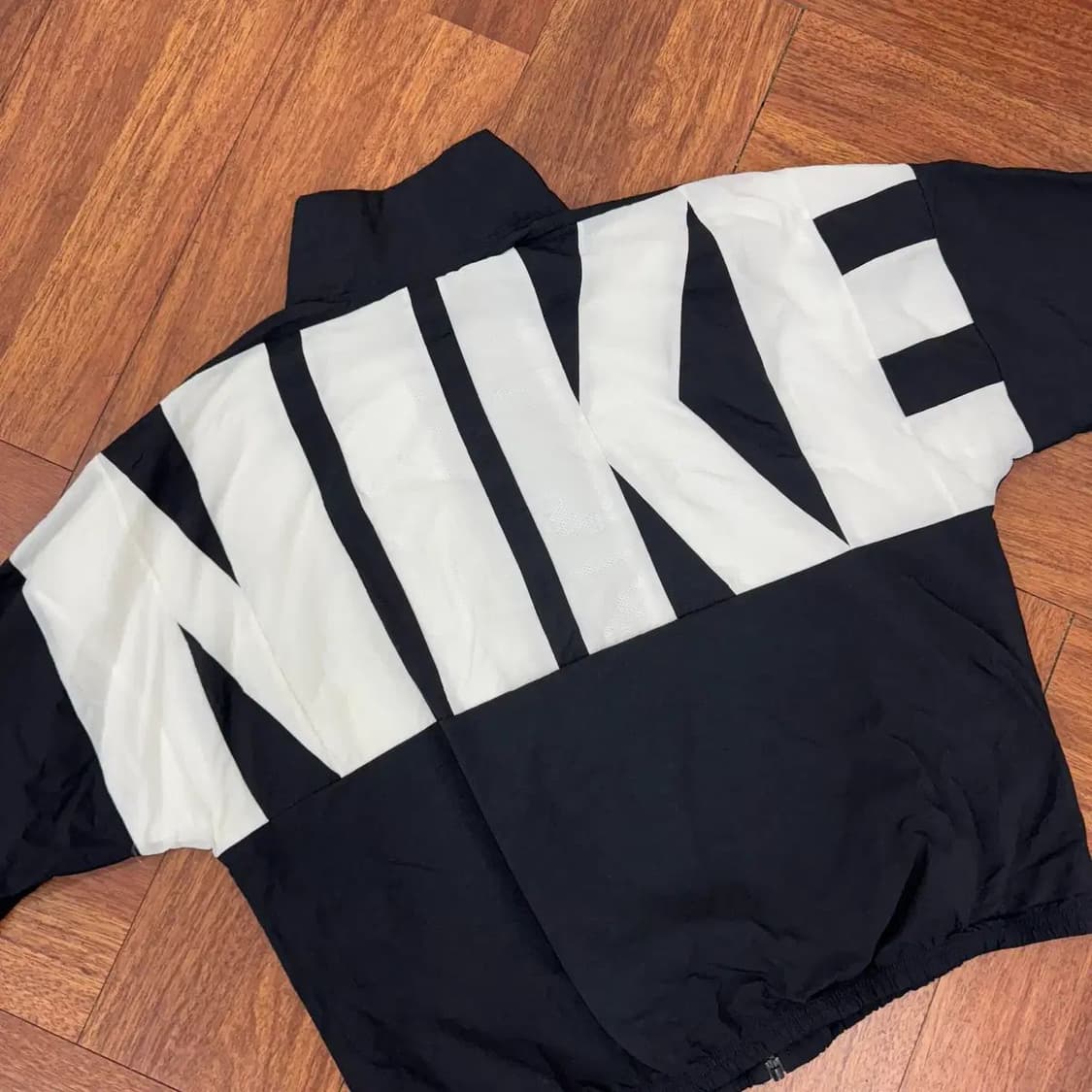 L 나이키 스타팅파이브 빅로고 블랙 바람막이 자켓  상품이미지2