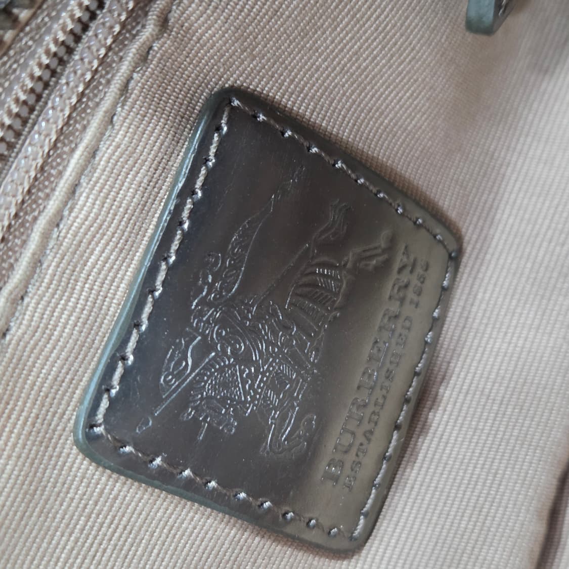 버버리 미니 숄더 상품이미지6