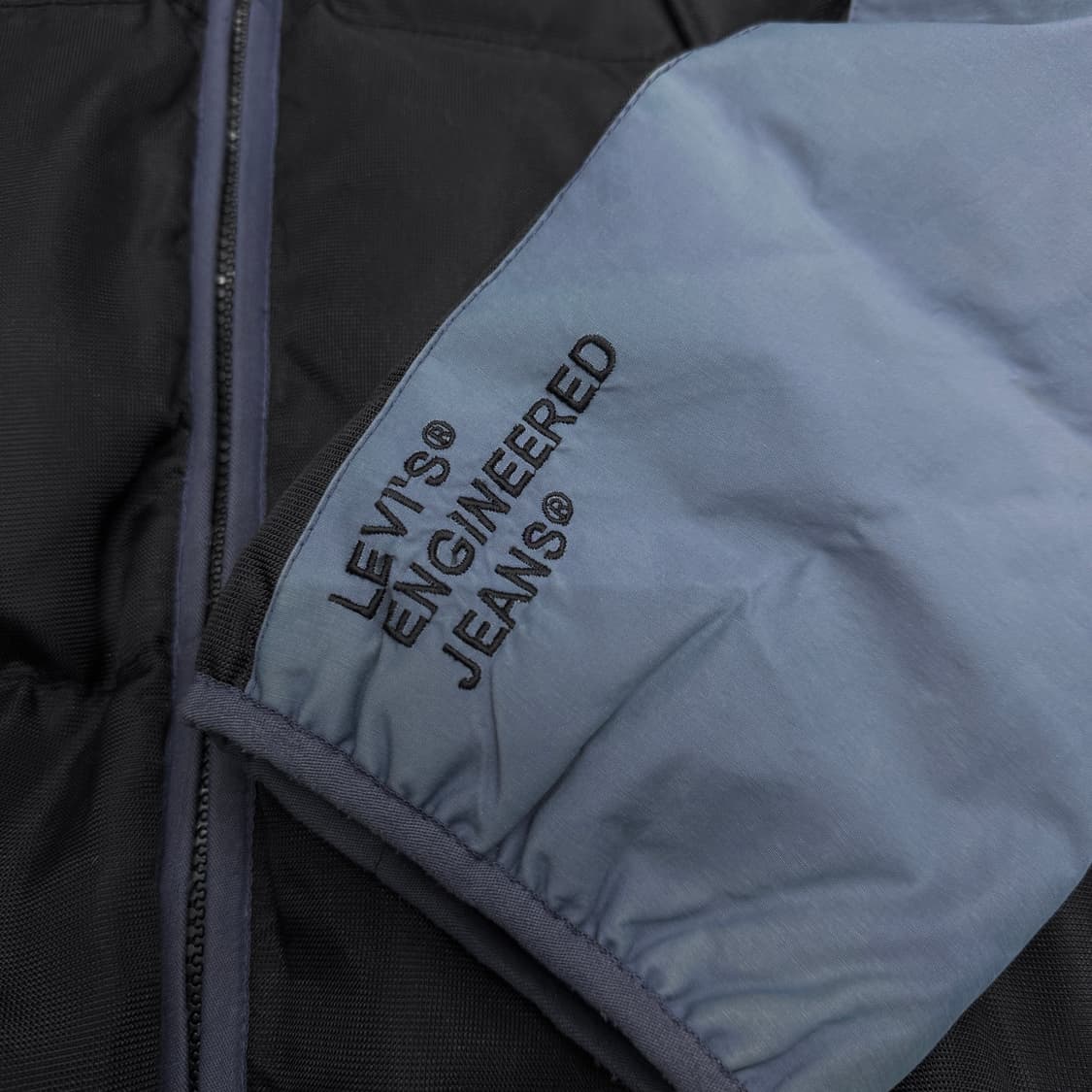 리바이스 엔진 엔지니어드 덕다운 하이넥 패딩 상품이미지4