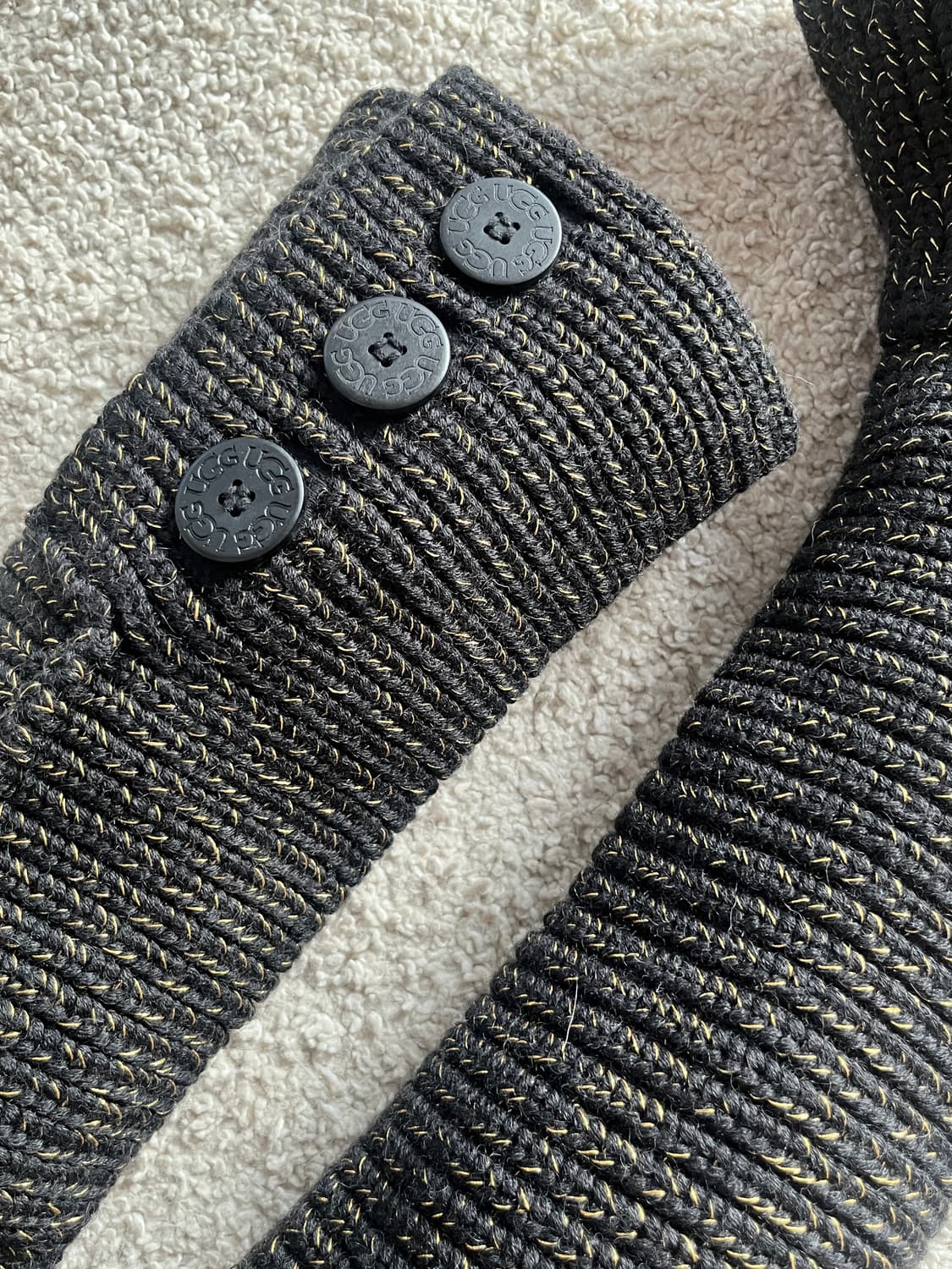 (새상품 희귀템) 어그 니트 카디 부츠 블랙 (230) 상품이미지4