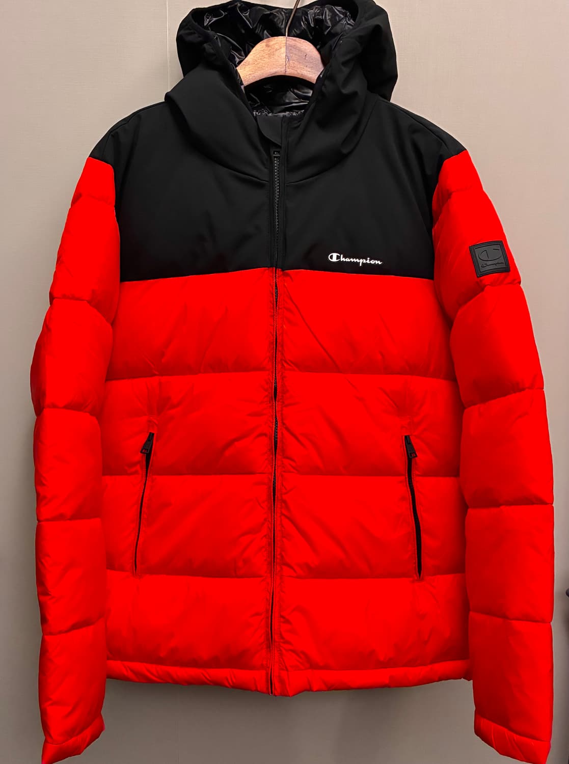 (L~XL)챔피온 EU 배색 후드 푸퍼 패딩 다운 블랙 레드 상품이미지1