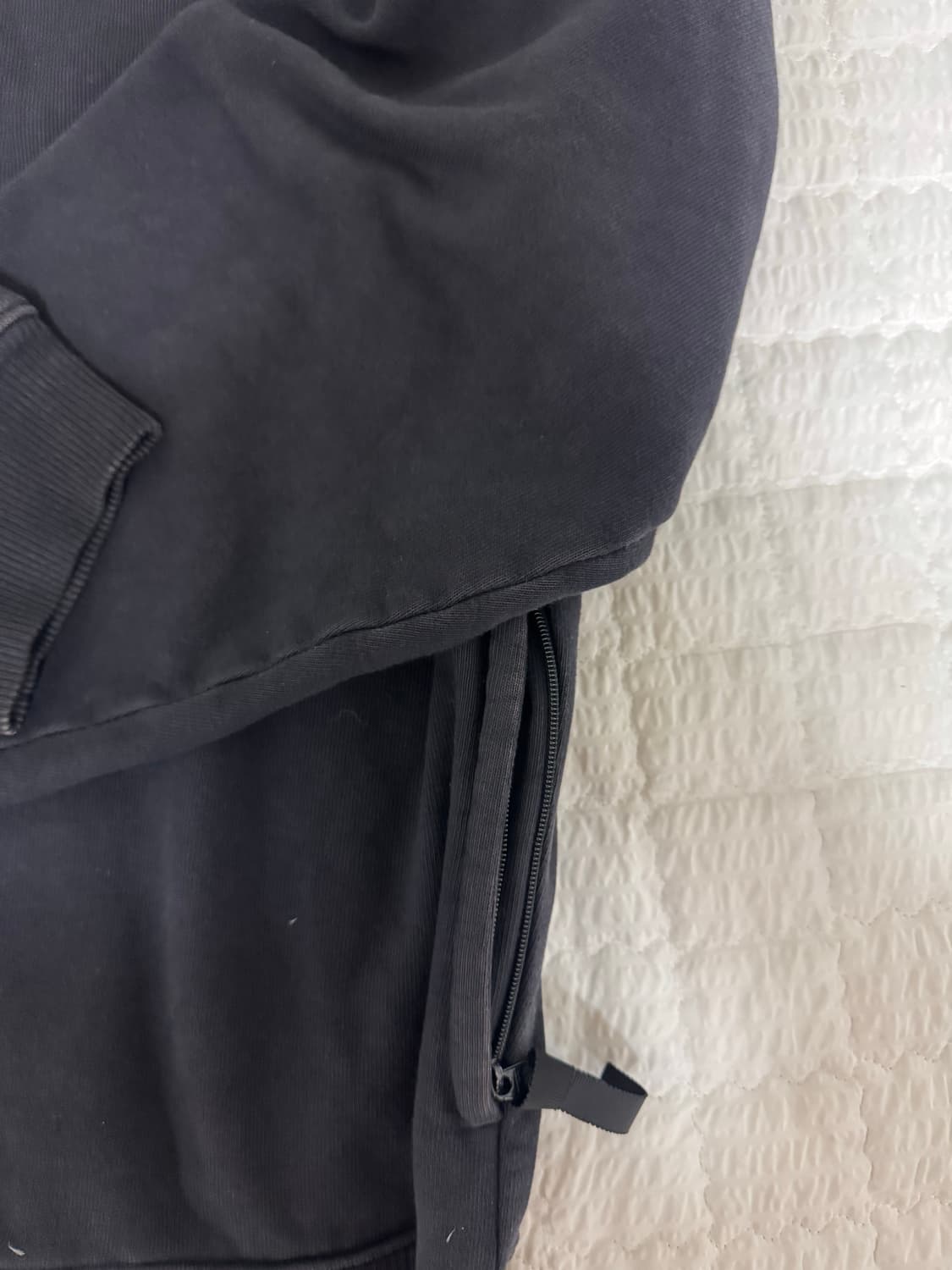 캐피탈 주머니 디테일 맨투맨  상품이미지3