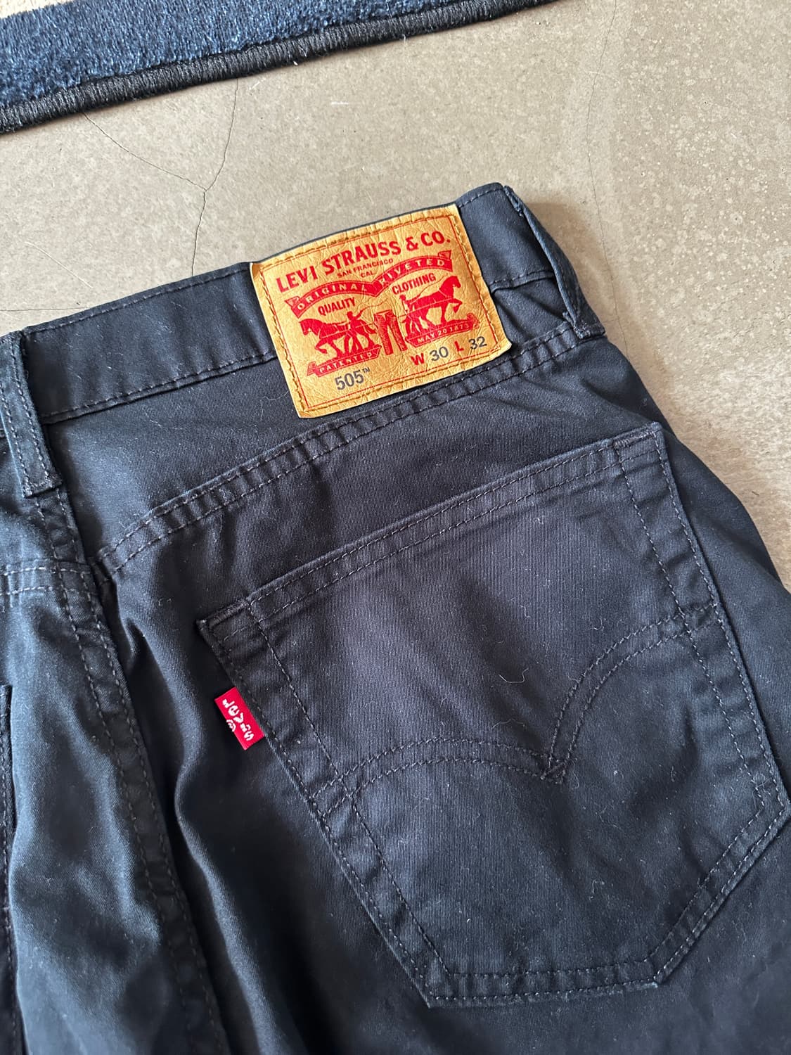 Levi’s 505 Black Cotton Pants 상품이미지2