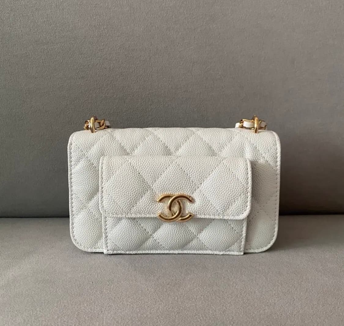 샤넬 cc로고 체인 캐비어 woc백 금장 화이트 상품이미지1