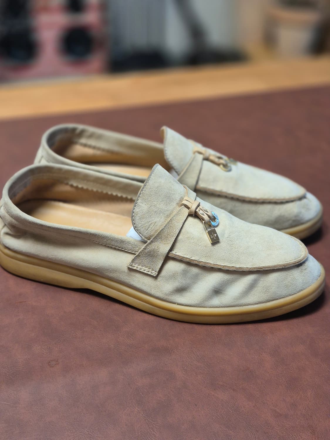 245-250 (39)정품 로로피아나 썸머워크  상품이미지1