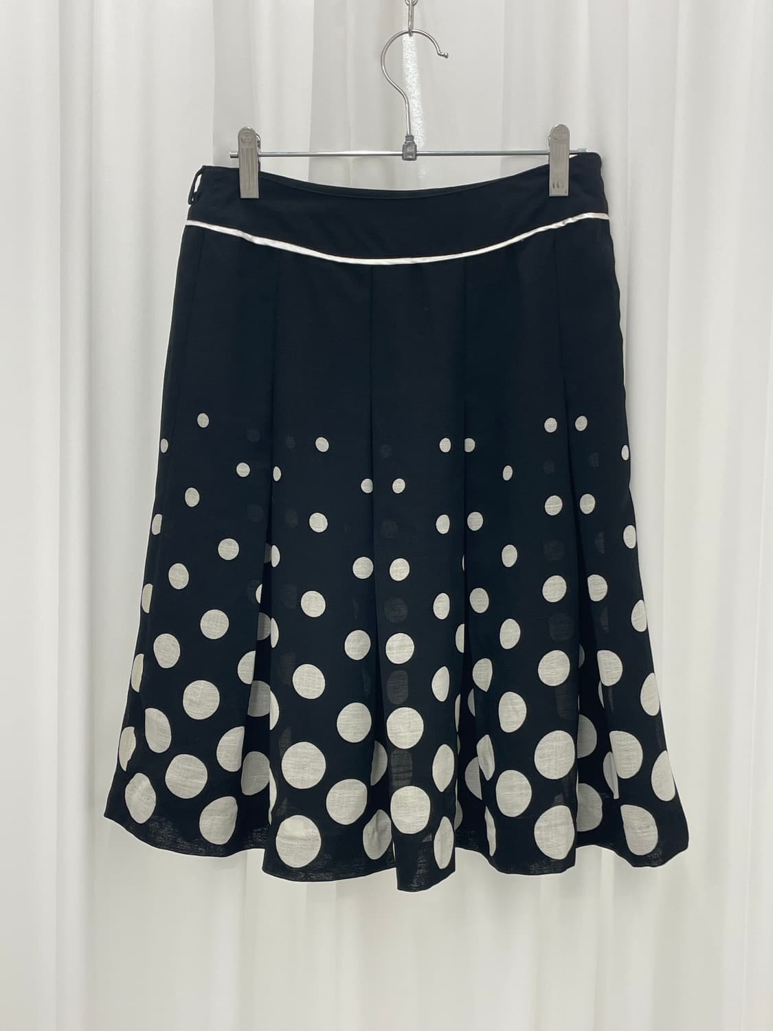 Polka dot flare skirt 상품이미지1