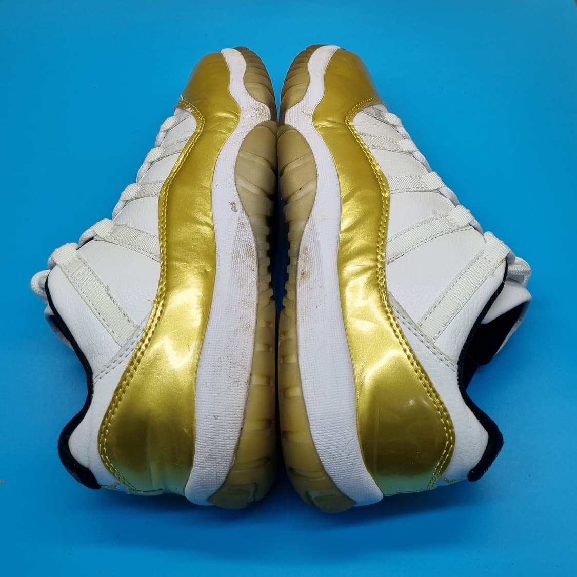 나이키 조던11 로우 클로징 골드 290 상품이미지5