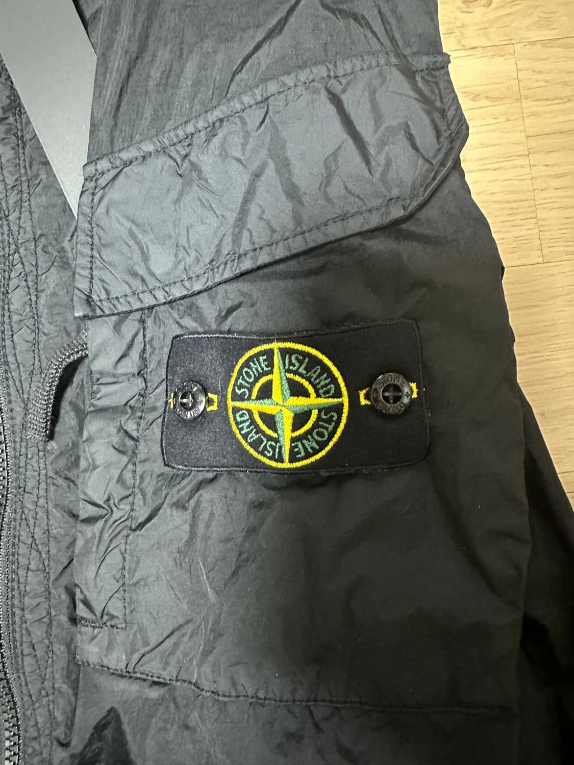 [급처판매] 스톤아일랜드 크링클랩스 오버셔츠 블랙 L  상품이미지4