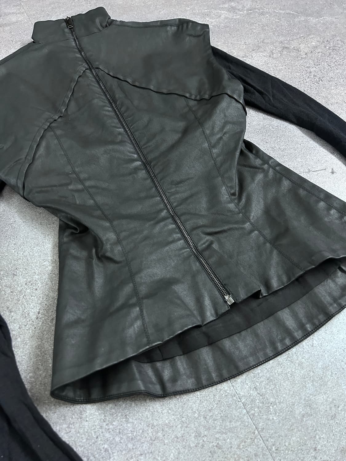 가레스 퓨 니트 슬리브 하이넥 코팅 자켓 상품이미지4