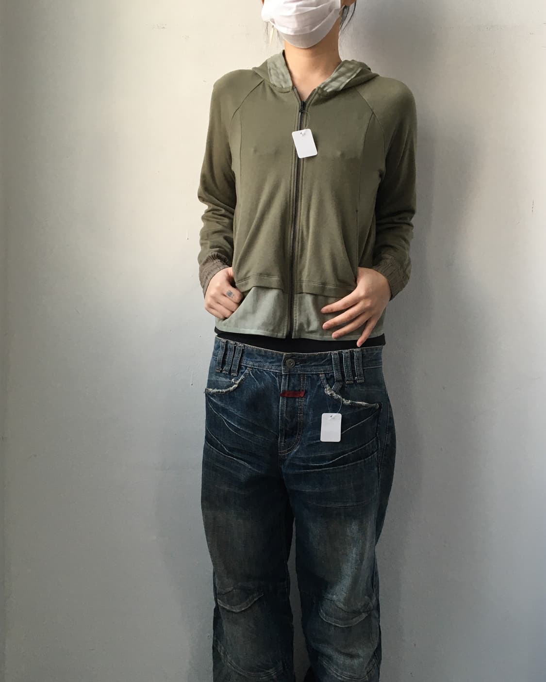 Line detail hood zip up 상품이미지1