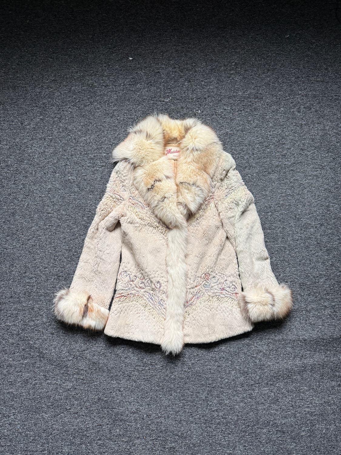 빈티지 비즈 퍼 자수 자켓 상품이미지1