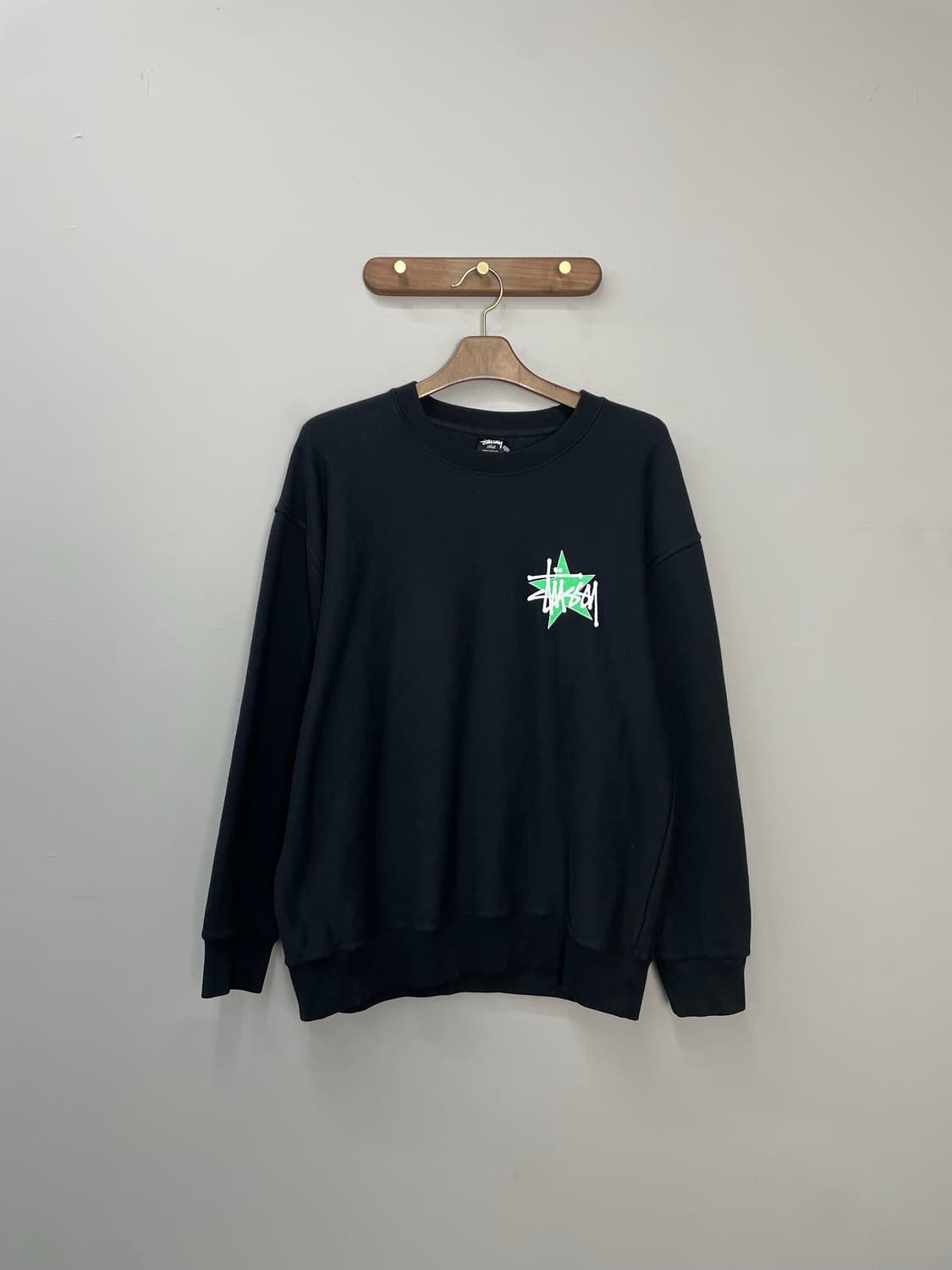 스투시 스타 크루 피그먼트 다이드 블랙 맨투맨 H1018 상품이미지3