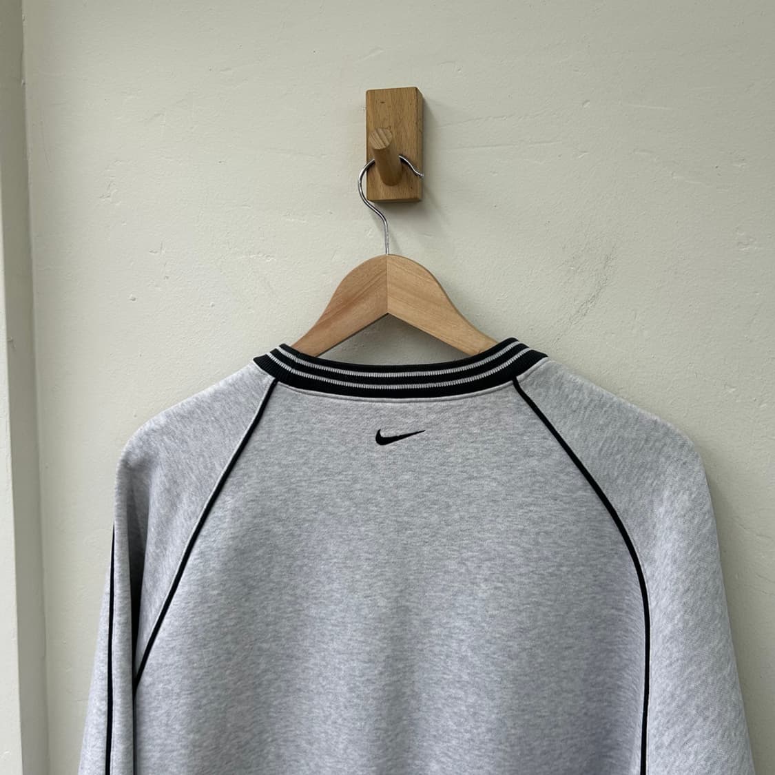 16365 - 나이키 스우시 맨투맨 상품이미지5