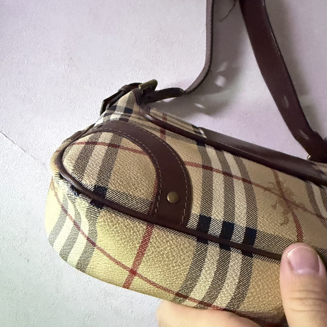 버버리 노바체크 벨트 바케트 숄더백 상품이미지9