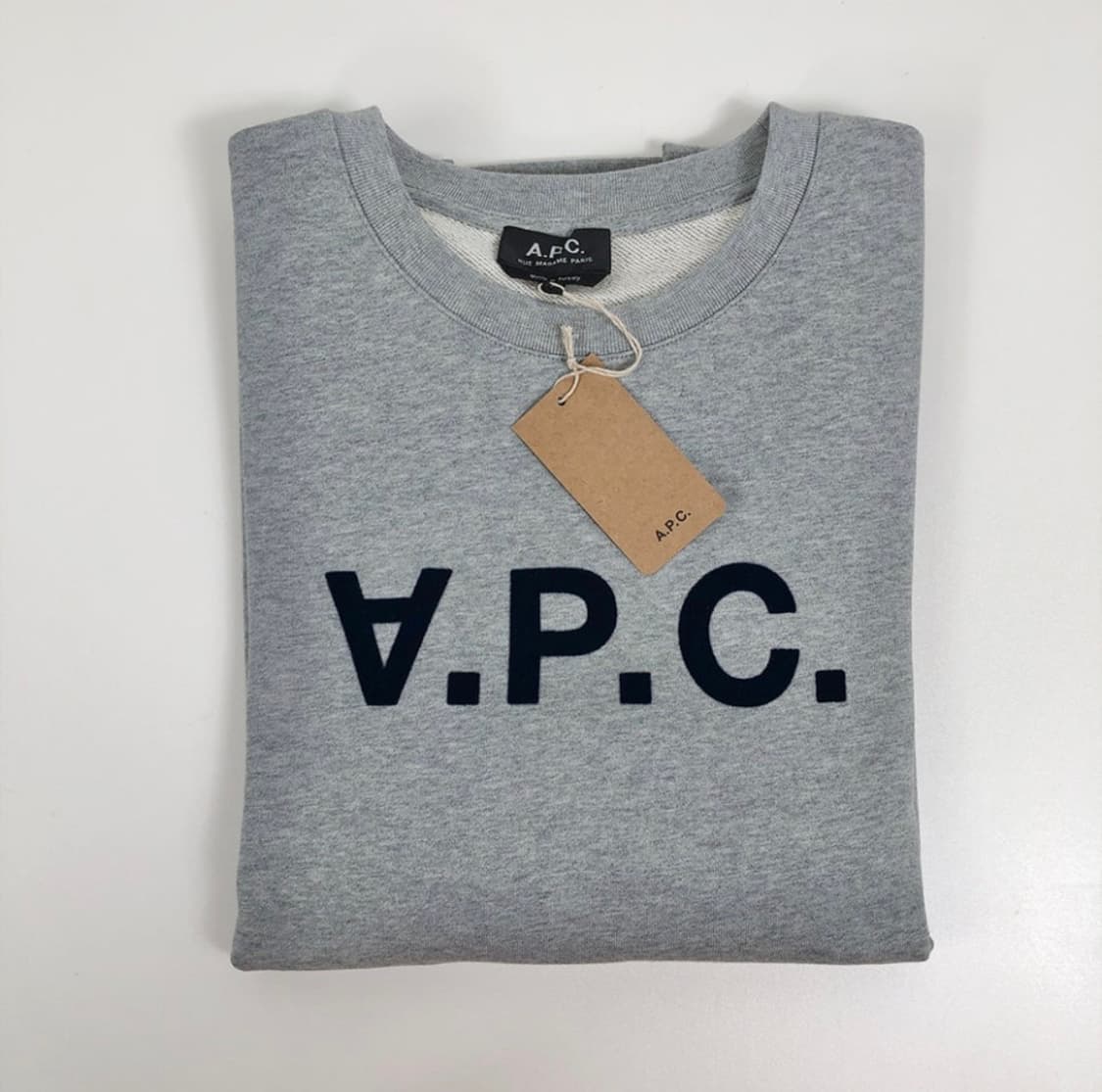 (새상품/XL)아페쎄 V.P.C. 로고 맨투맨 그레이 상품이미지3