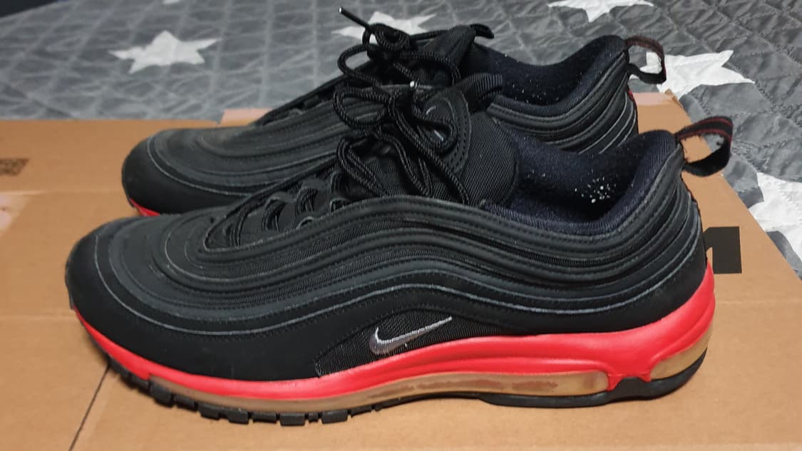 나이키 에어맥스 97 스니커즈 검빨 (300) 상품이미지2