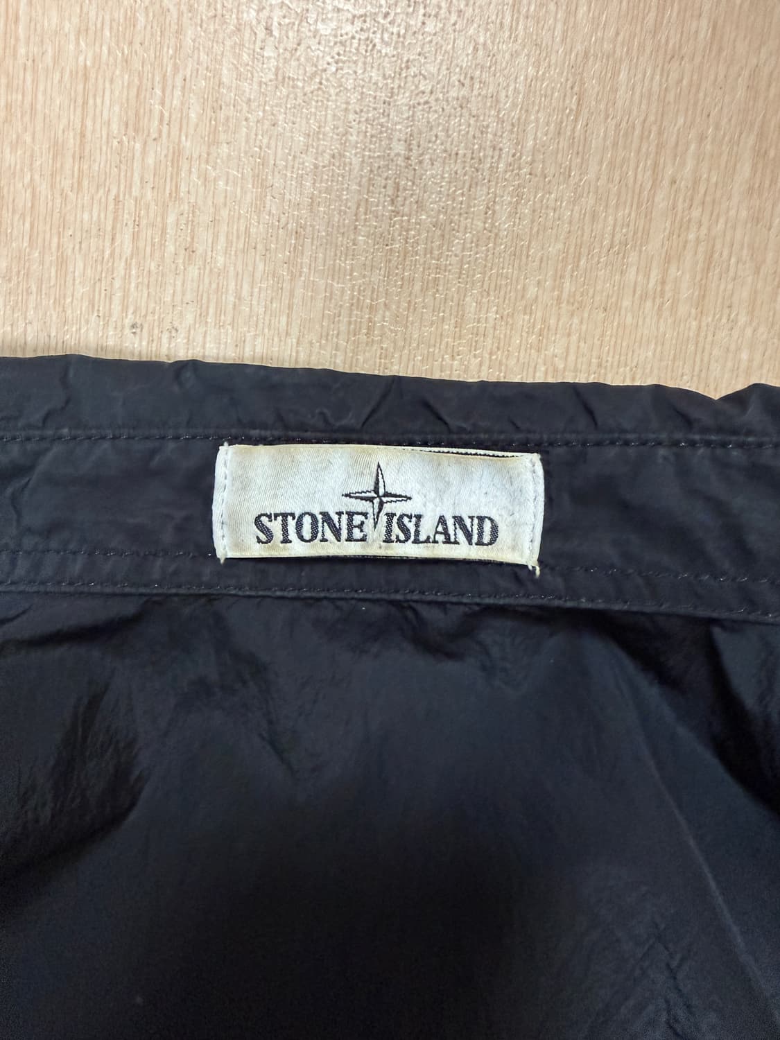 스톤아일랜드 18SS 나일론메탈 오버셔츠 블랙 상품이미지6