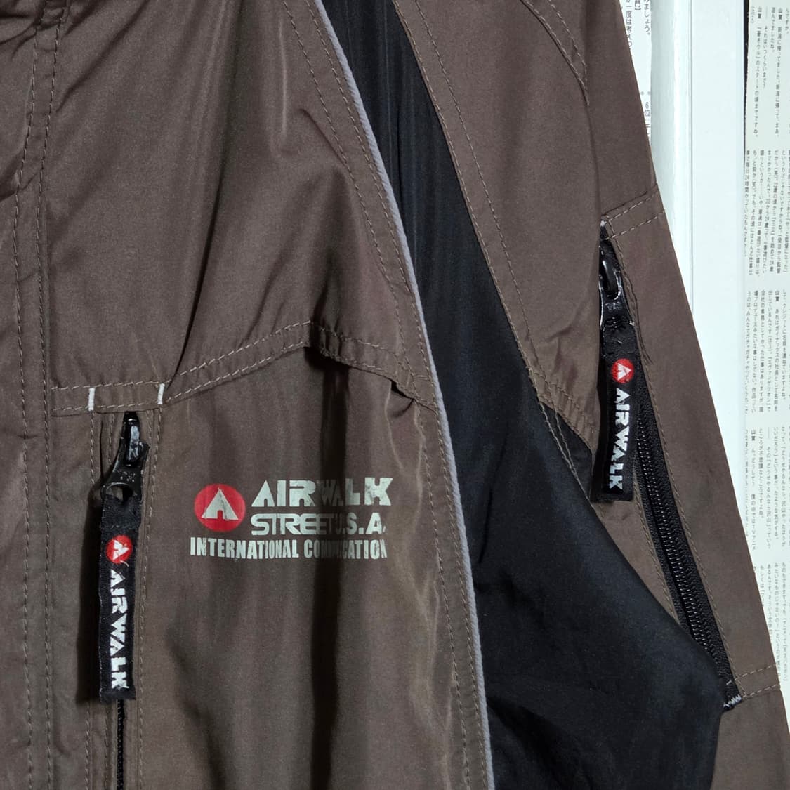 JPN 에어워크 카키 블랙 바람막이 자켓 상품이미지4