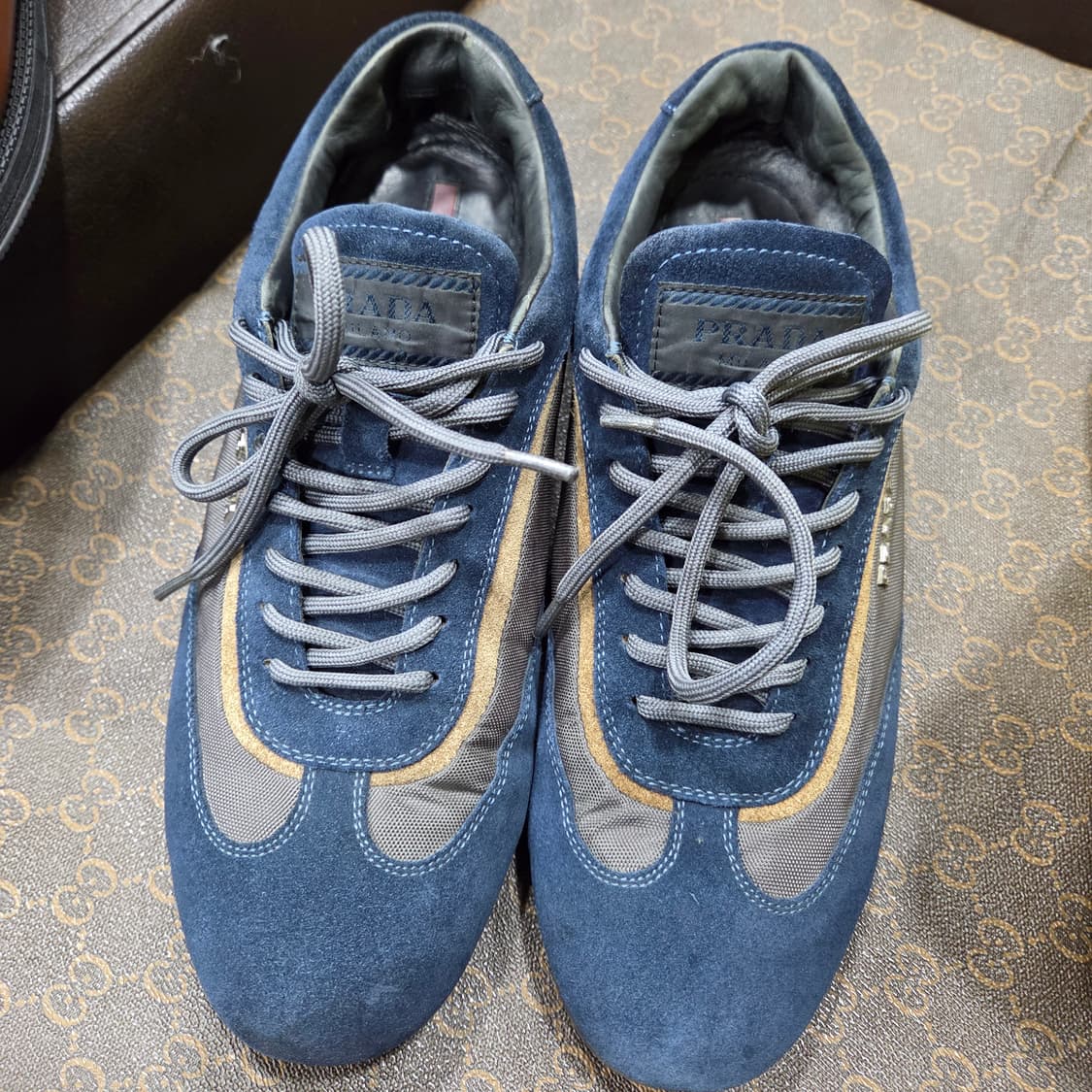 프라다 스웨이드 스니커즈 상품이미지3