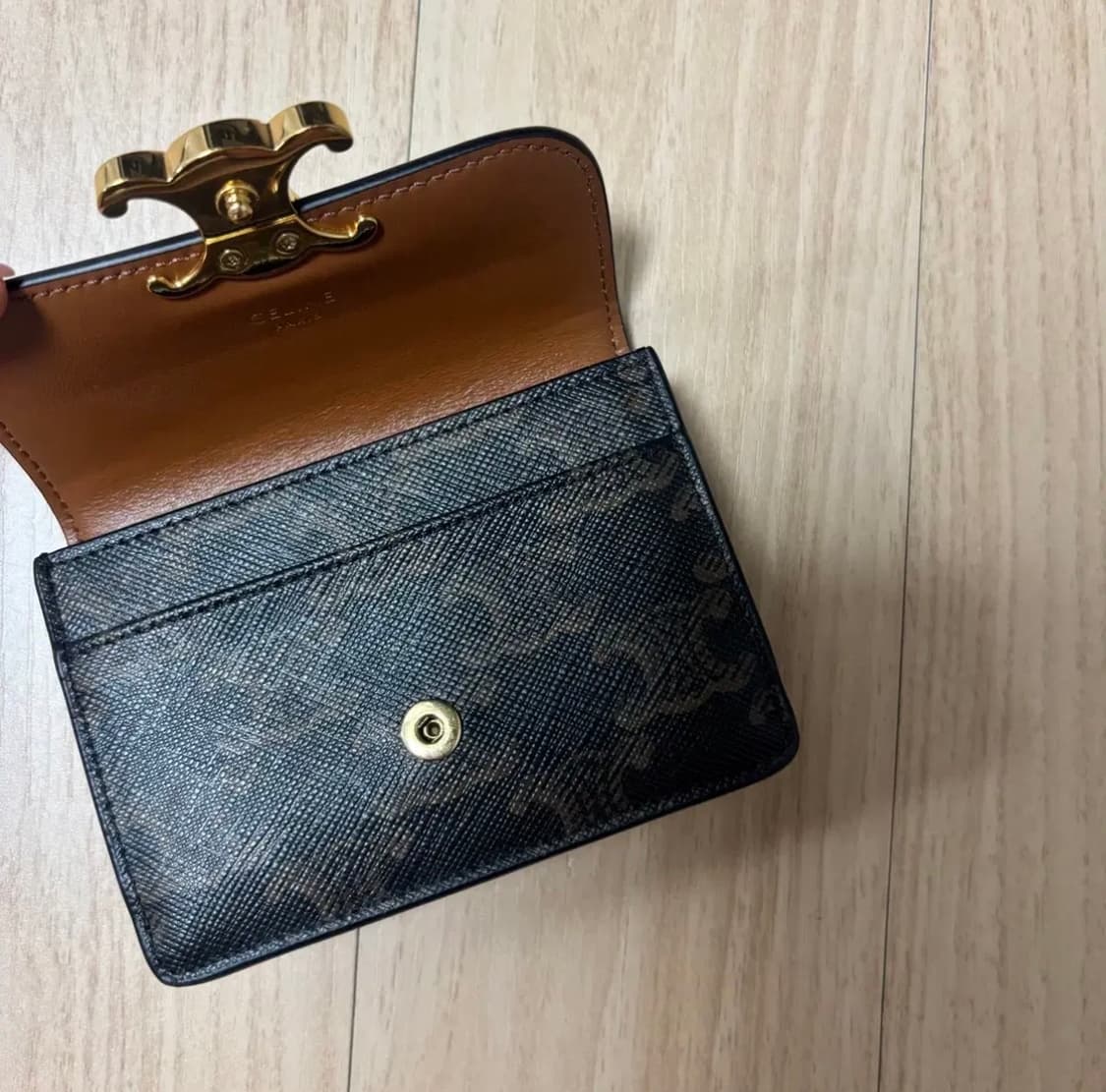 [정품][풀구성]셀린느 트리옹프 카드지갑 탄 싸게 팝니다 상품이미지5