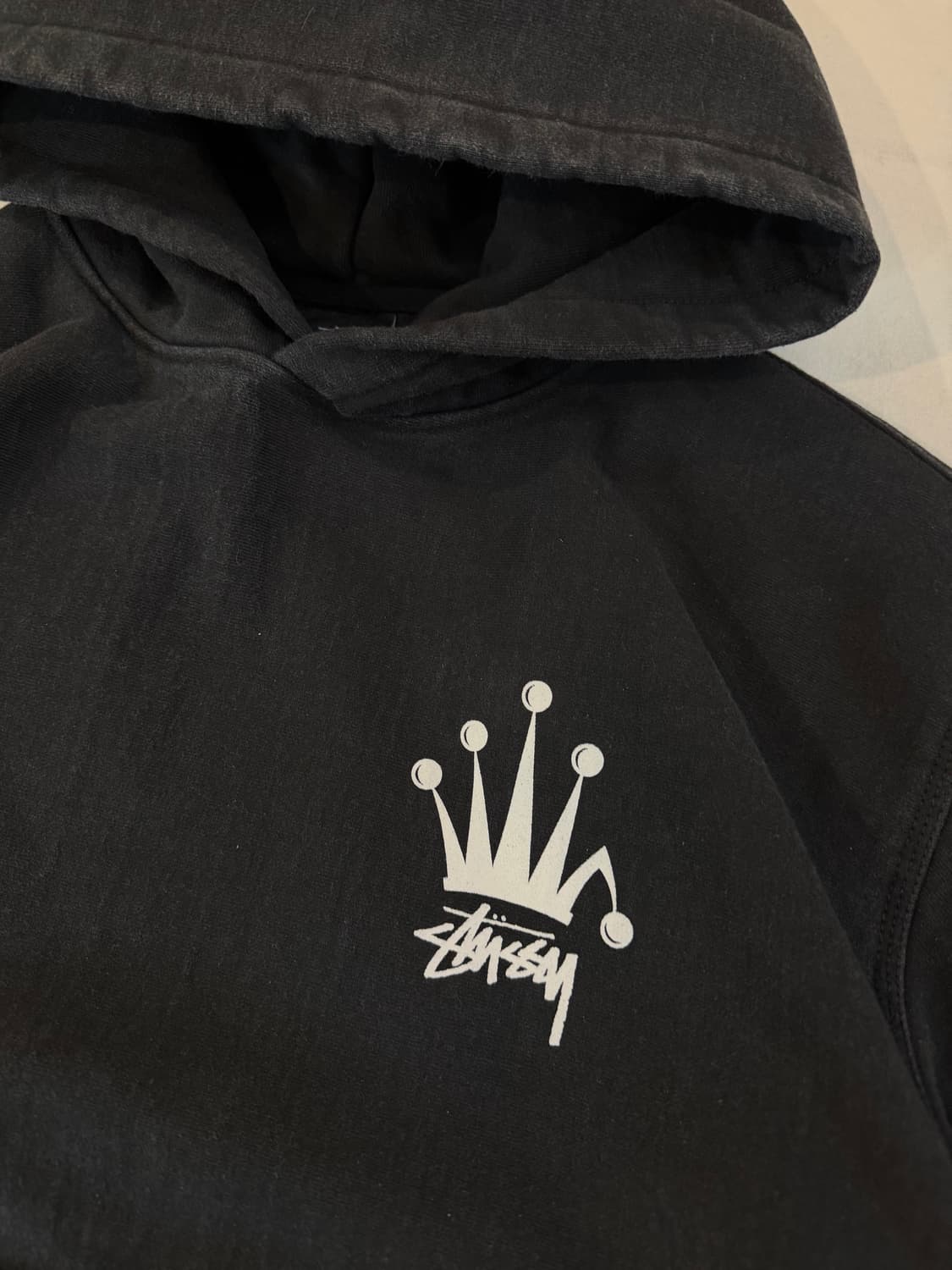 스투시 크라운 빅로고 후드티 블랙 상품이미지2