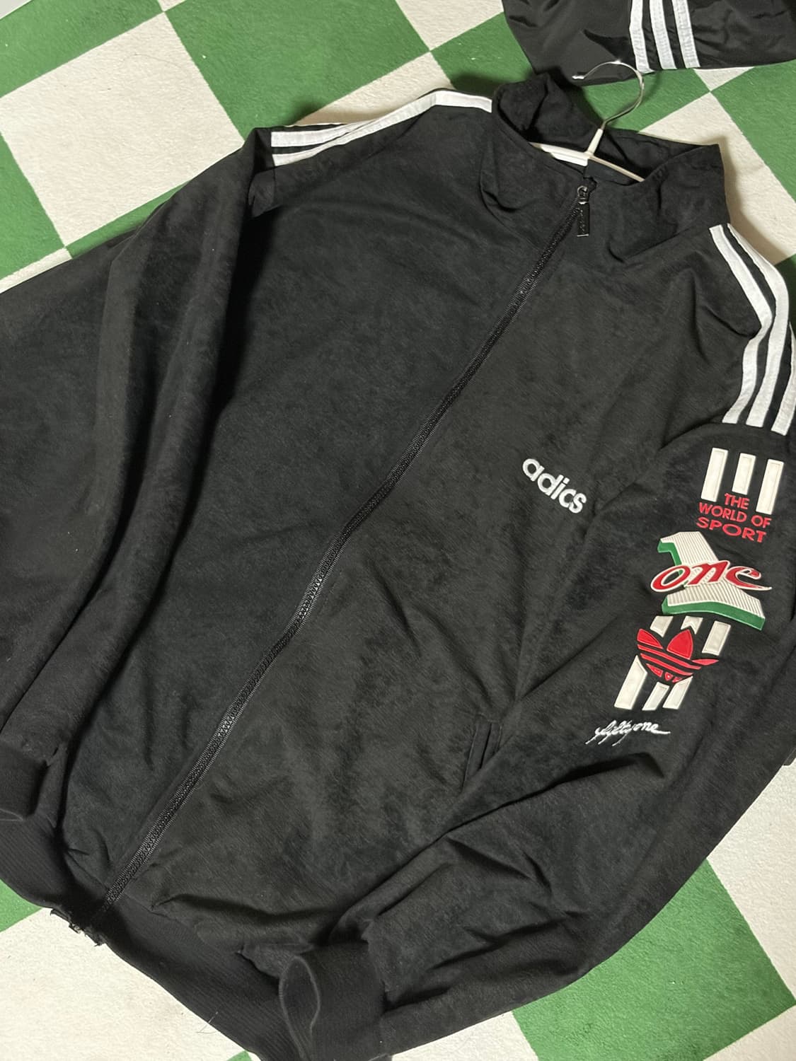 아디다스 벨벳 져지 L 상품이미지1