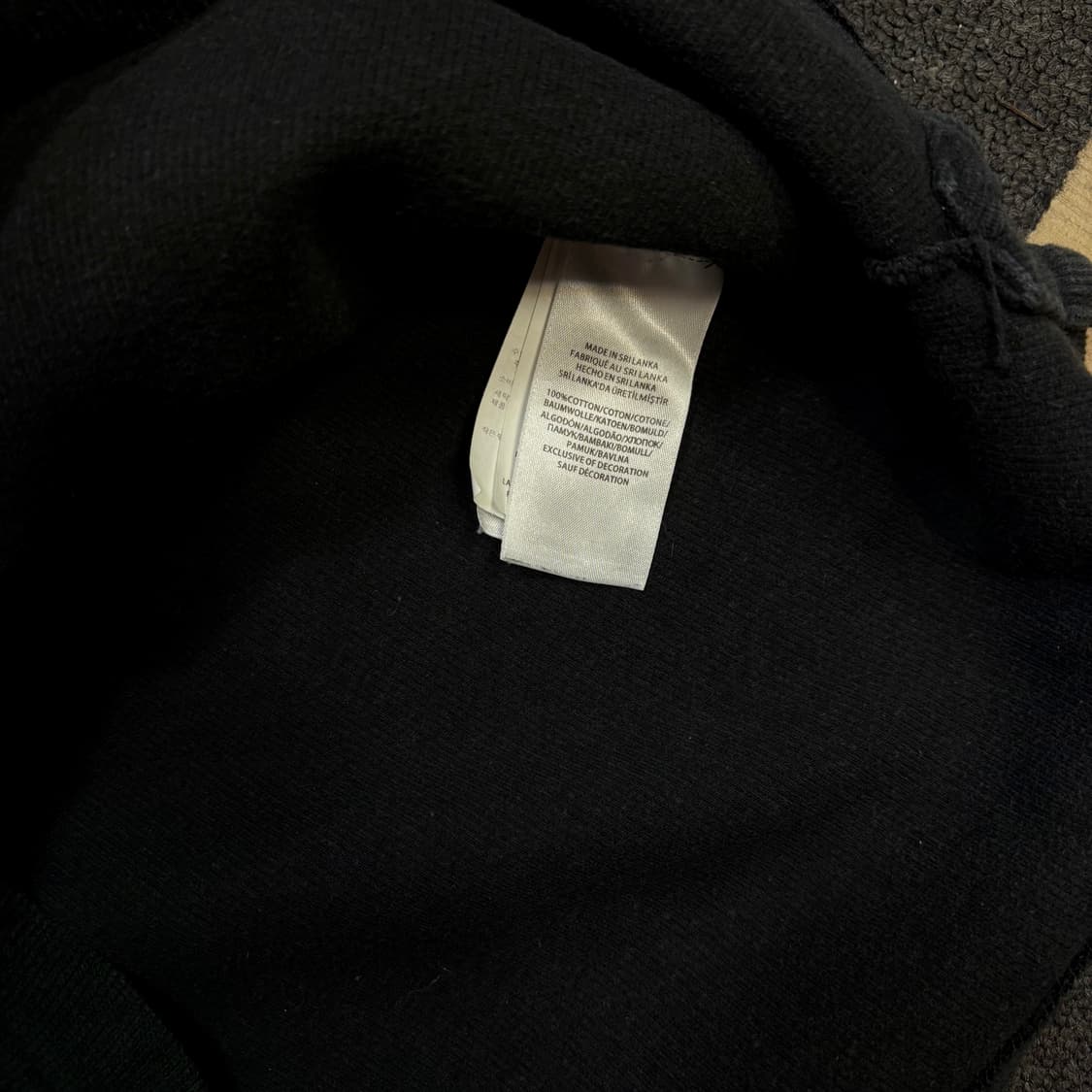 폴로 블랙 반집업 신형 니트 M 상품이미지6