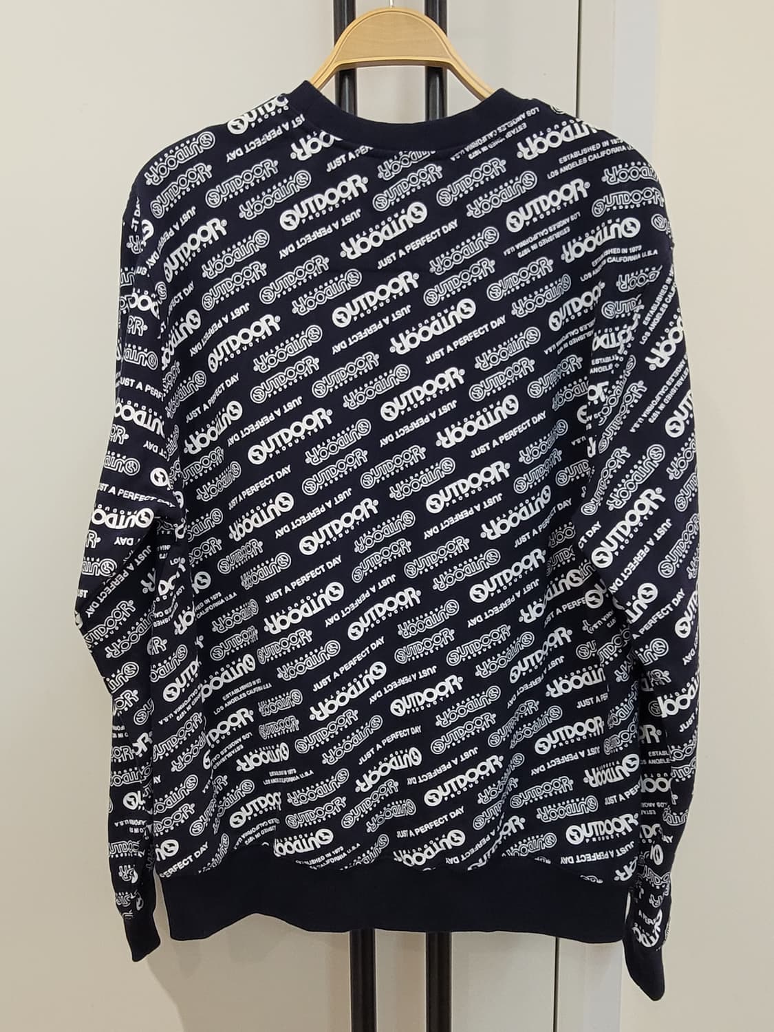 아웃도어 프로덕츠 올오버 프린팅 스웨트셔츠 맨투맨 M사이즈 상품이미지7