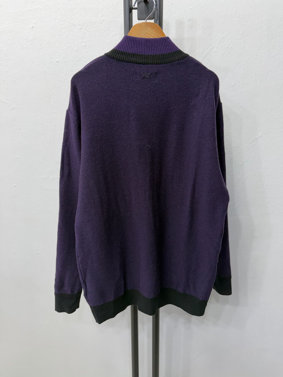 정품) PXG 남성 퍼플 블랙 하프넥 니트 100 상품이미지5