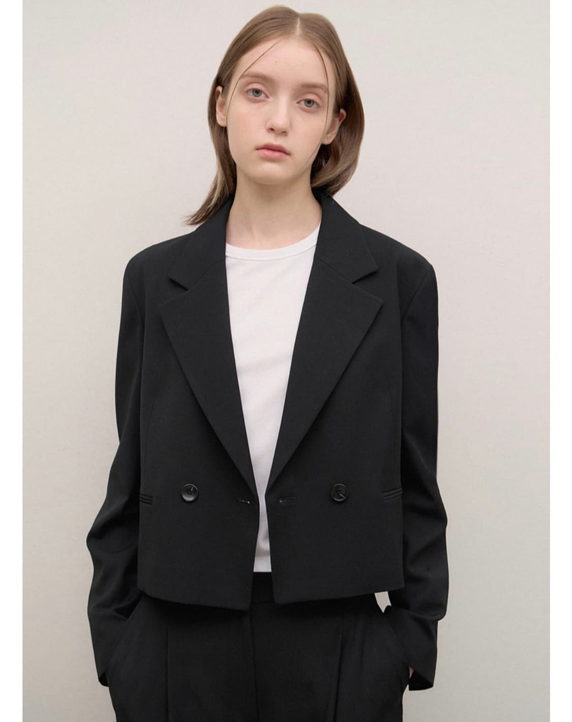 시스티나 셋업 크롭 자켓 원턱 팬츠 세트 차콜 상품이미지5