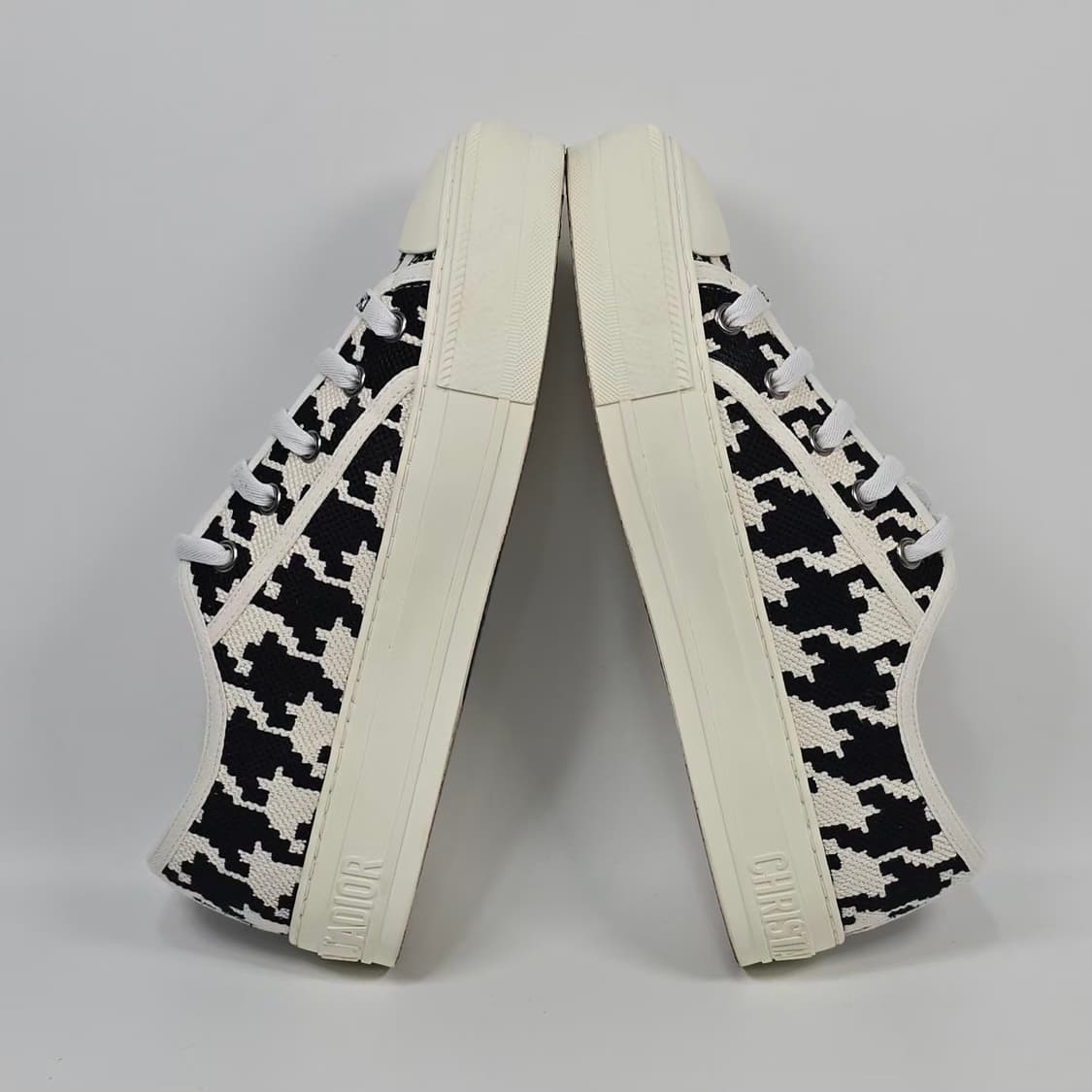 디올 워크앤디올 하운드투스 스니커즈 ( 230 ) 상품이미지5