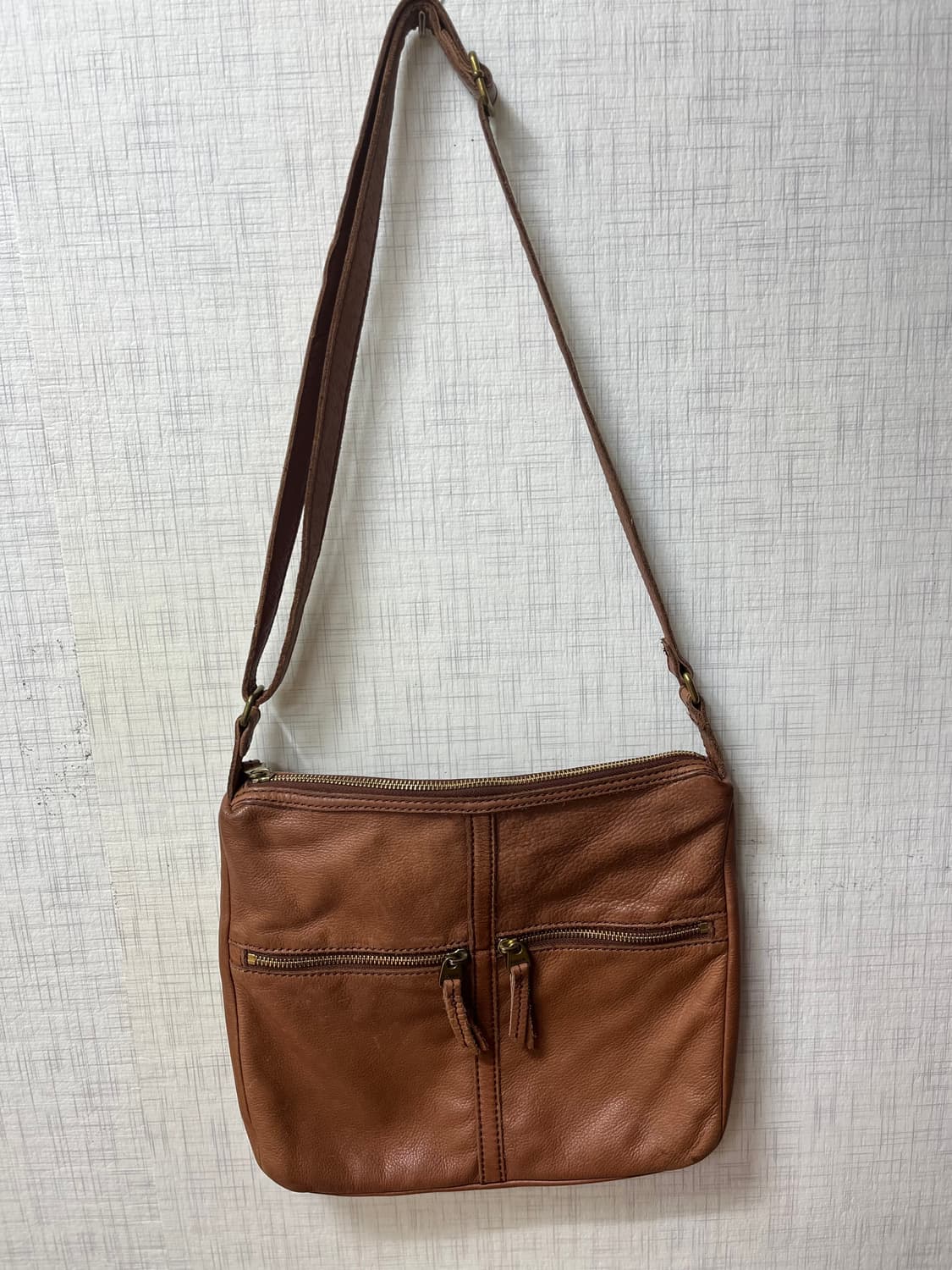파슬 Fossil 가죽 크로스백 브라운 30x30 상품이미지1