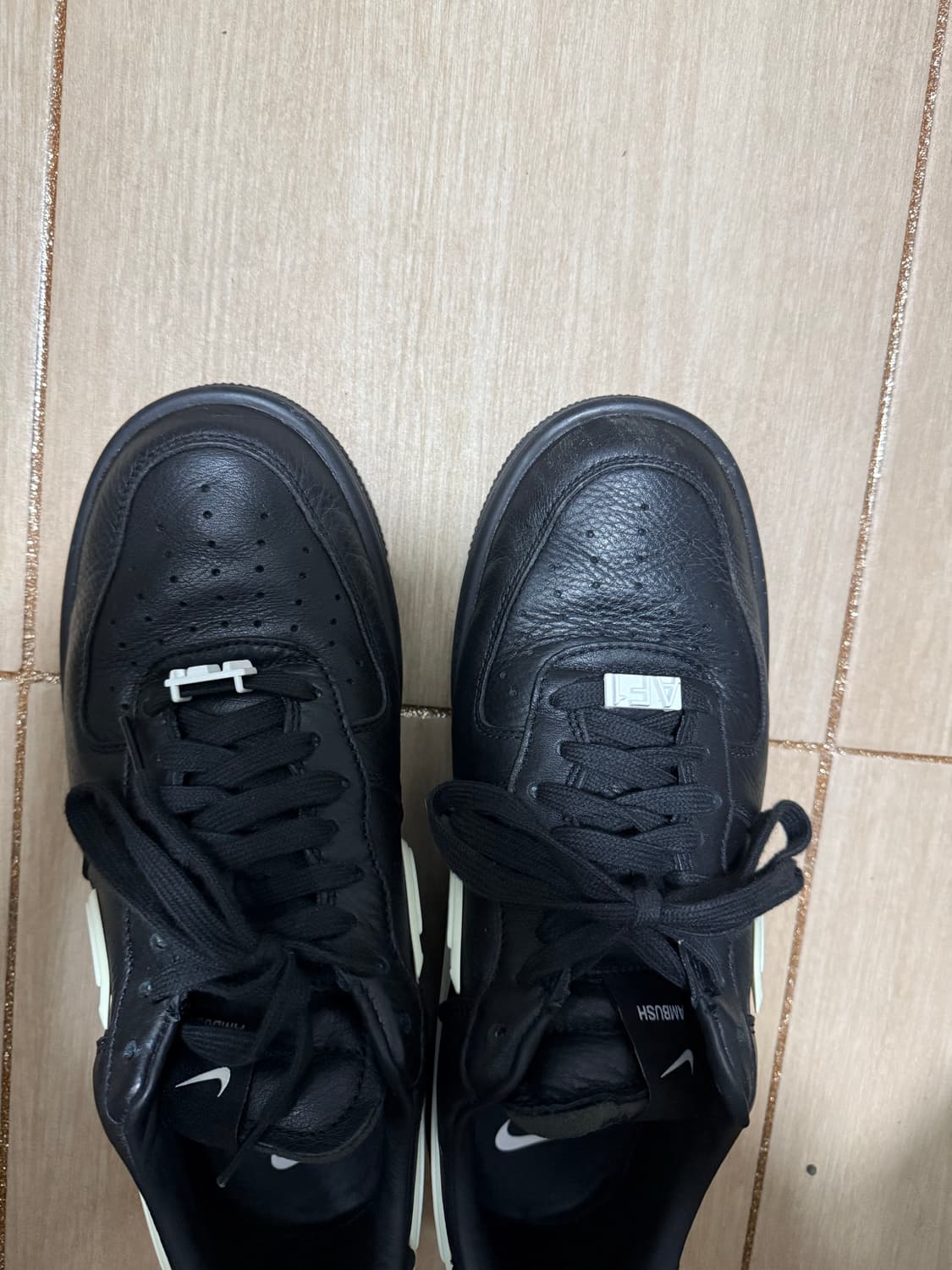 나이키 엠부쉬 블랙 에어포스 275 s급 상품이미지3